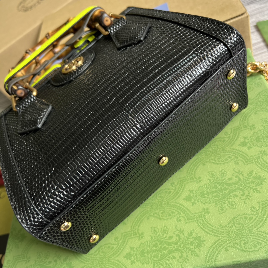 Bagsaaa Gvc*1 Mini Diana Lizard Black Leather 20x15.5x10cm