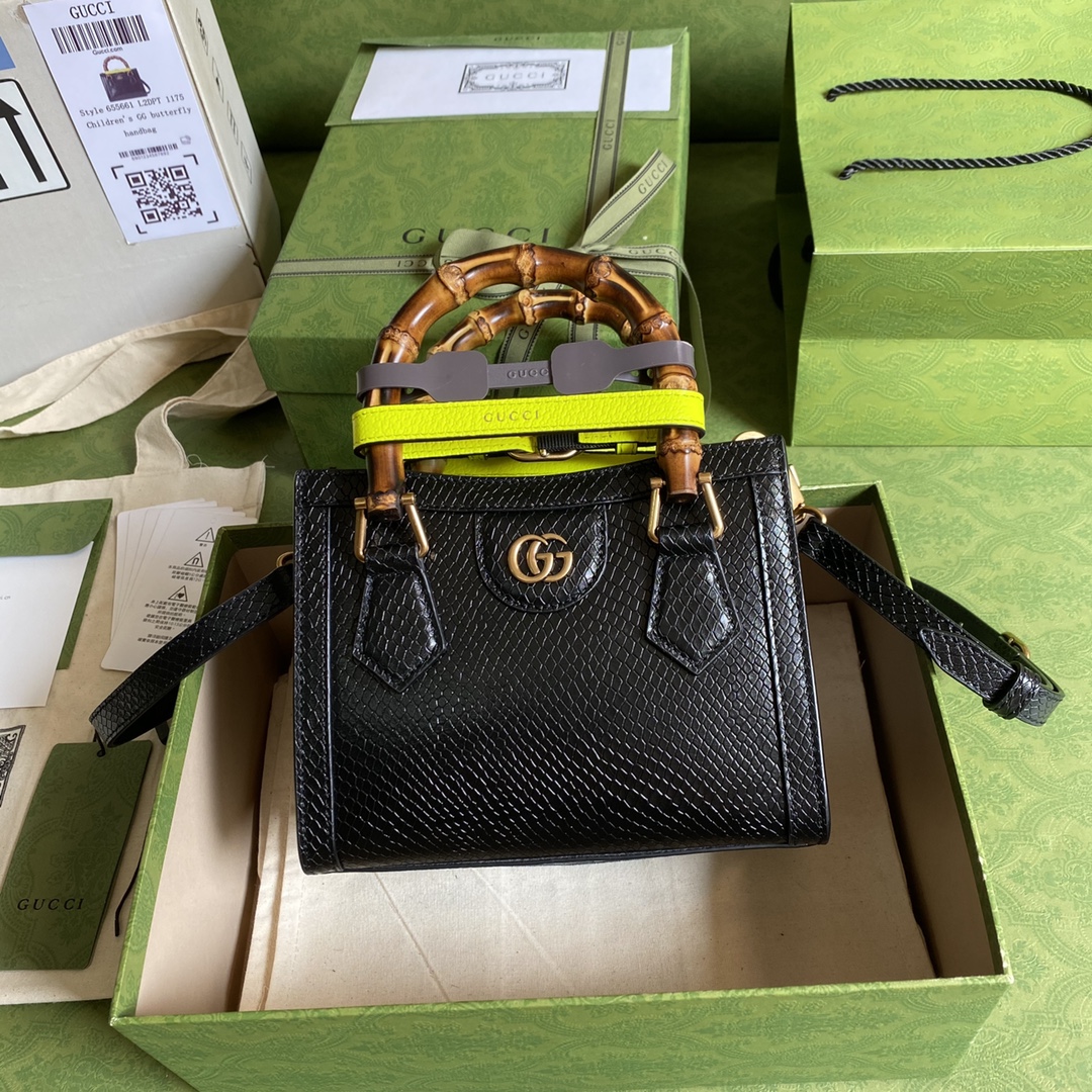 Bagsaaa Gvc*1 Mini Diana Python Black Leather 20x15.5x10cm