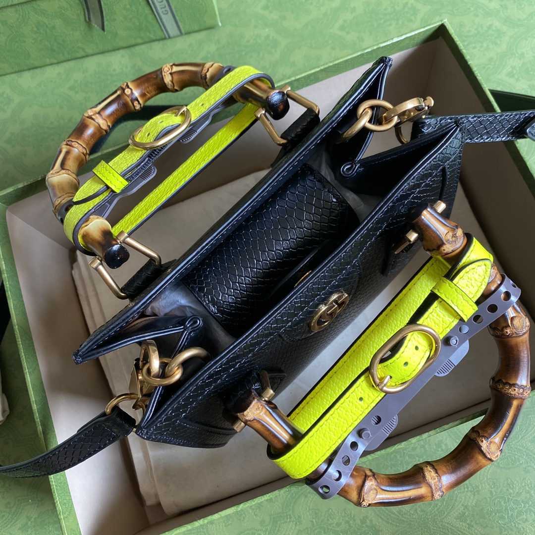 Bagsaaa Gvc*1 Mini Diana Python Black Leather 20x15.5x10cm