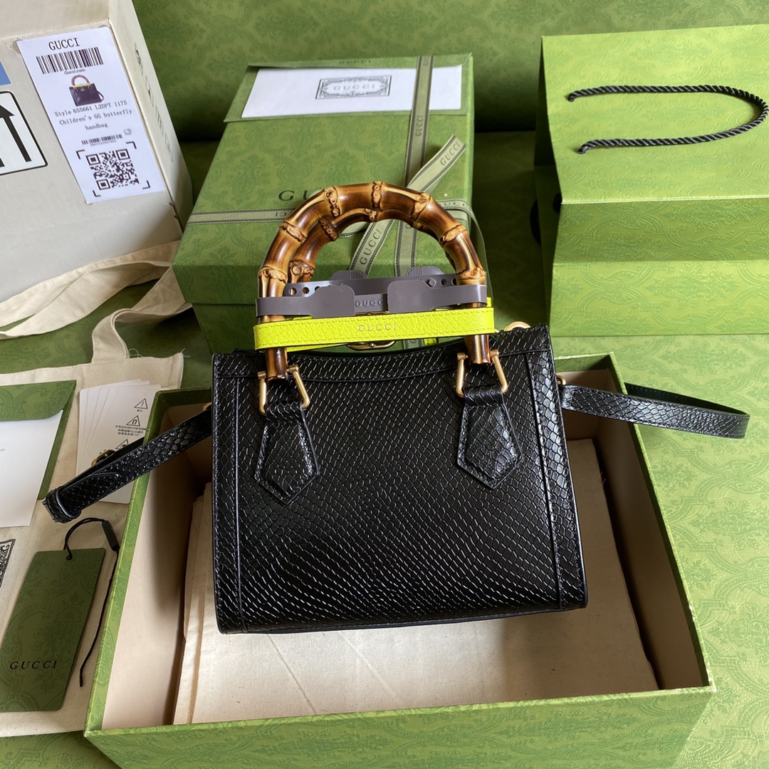 Bagsaaa Gvc*1 Mini Diana Python Black Leather 20x15.5x10cm