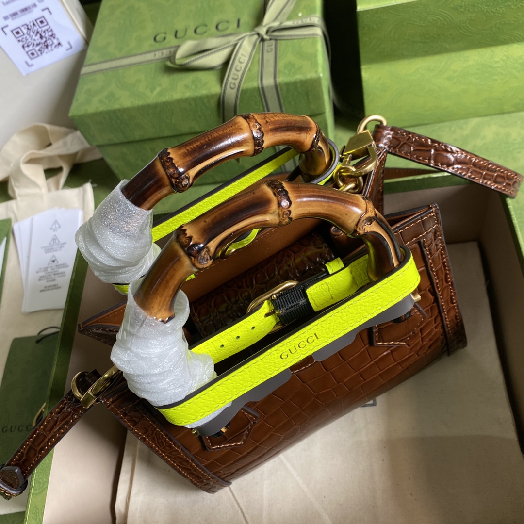 Bagsaaa Gvc*1 Mini Diana Crocodile Brown Leather 20x15.5x10cm