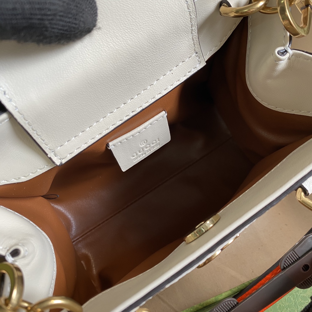 Bagsaaa Gvc*1 Mini Diana Ostrick White Leather 20x15.5x10cm