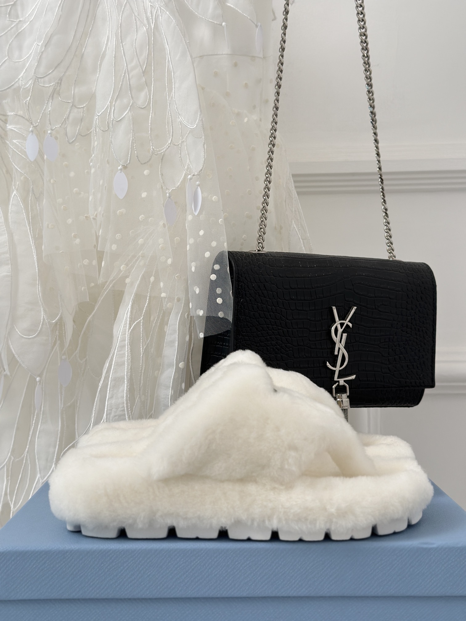 Bagsaaa Pra*a Shearling mules white