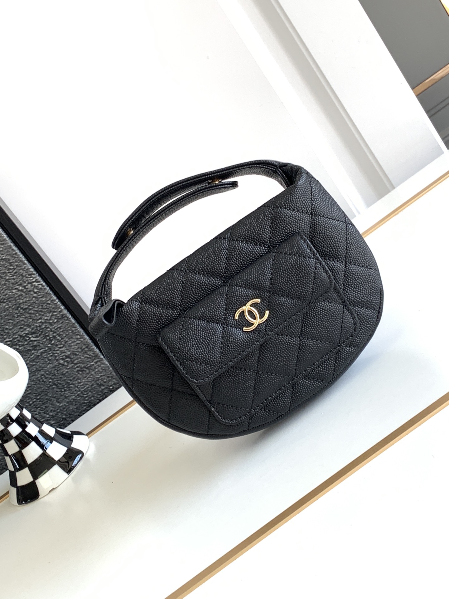 Bagsaaa Ch**el Bucket Bag Black Caviar