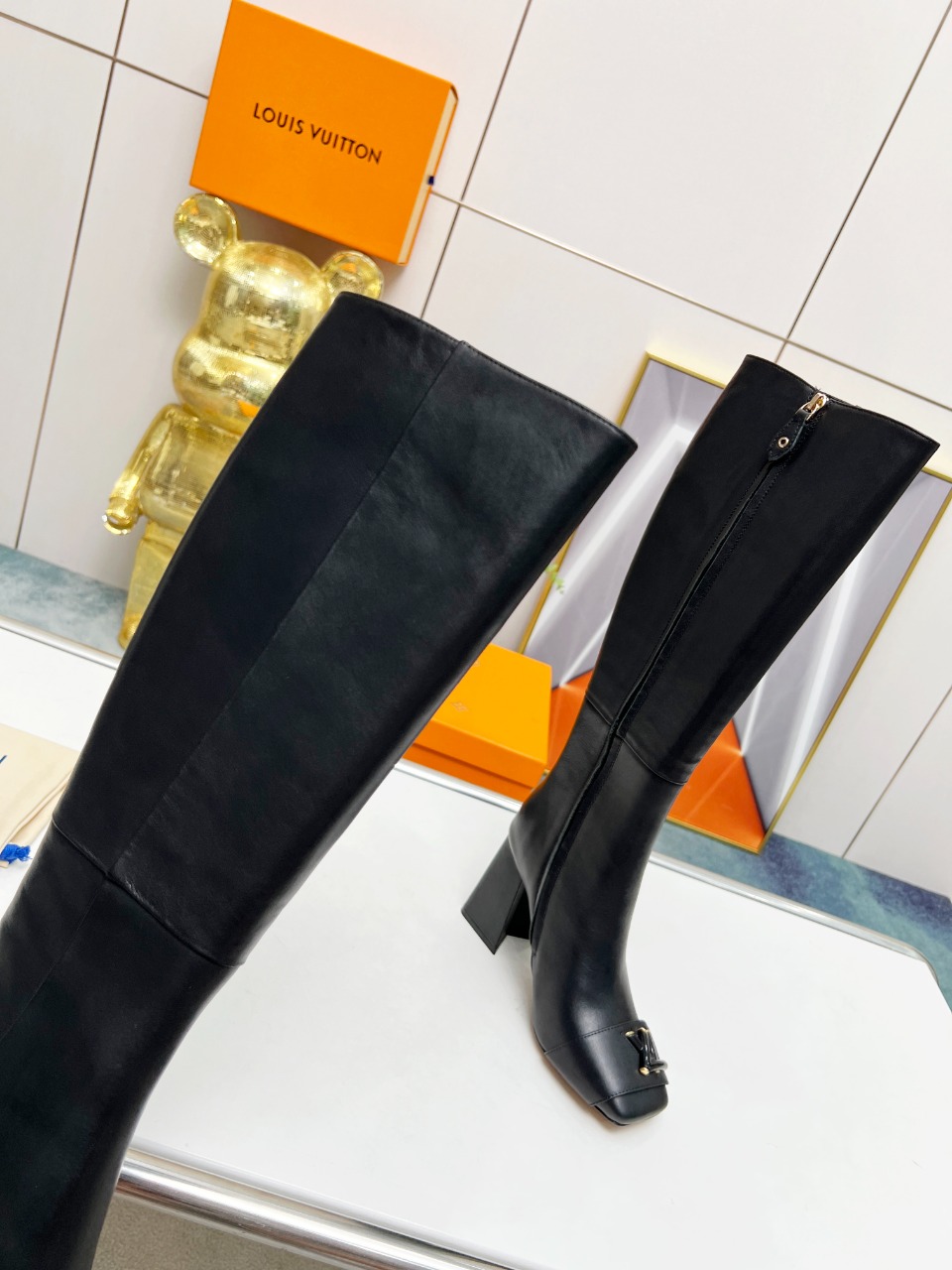 Bagsaaa L0vis Vvtt0n Long Boots Black Twist Logo