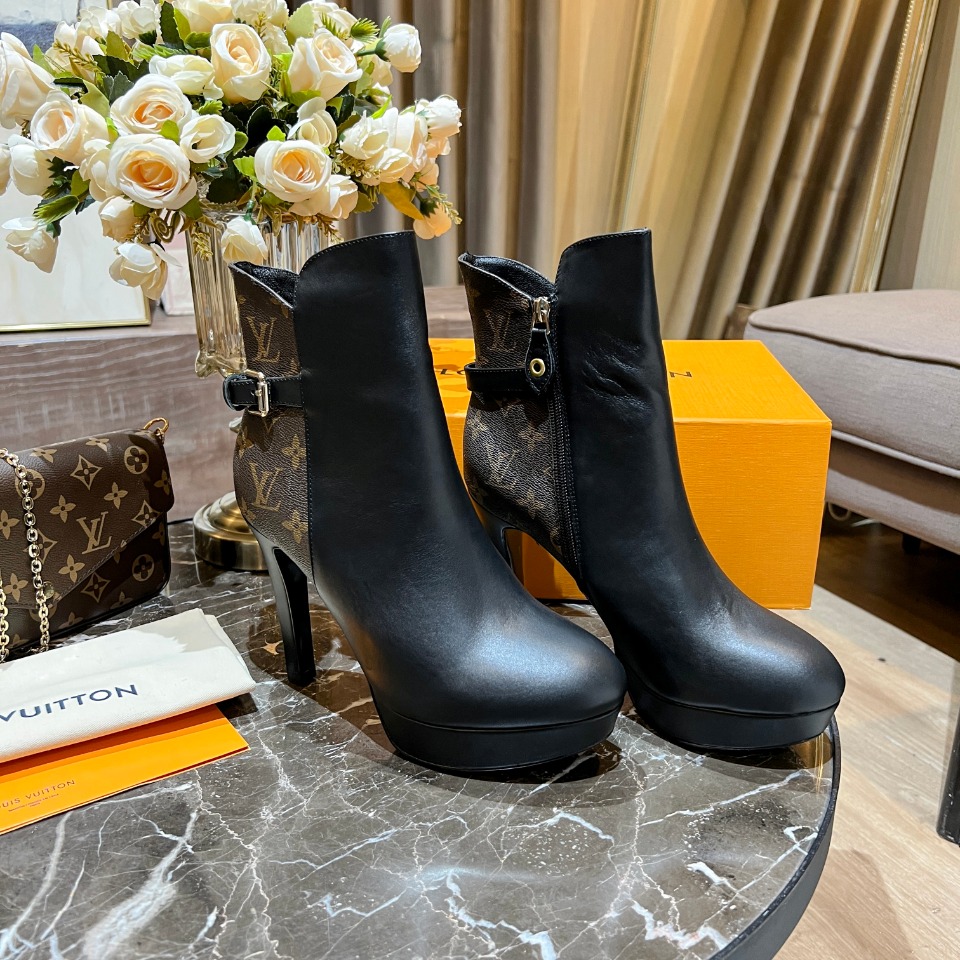 Bagsaaa L0vis Vvtt0n Afterglow Ankle Short Boot