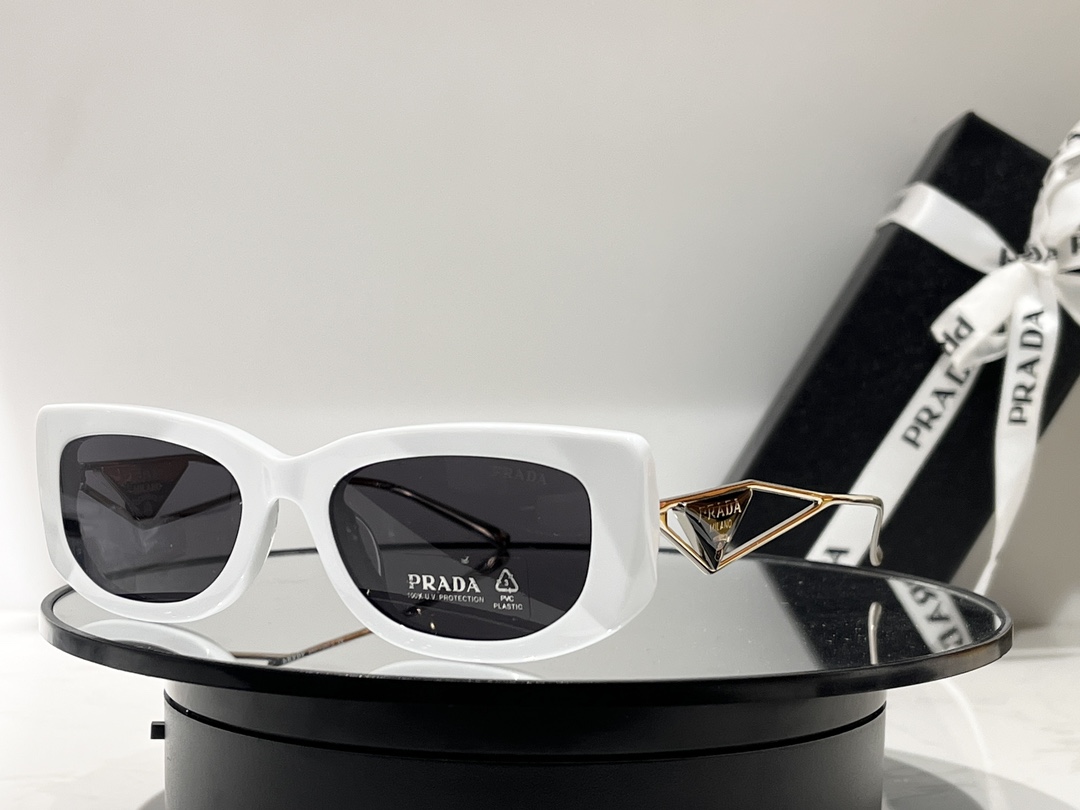Pra*a Eyewear Rectangular Frame Sunglasses