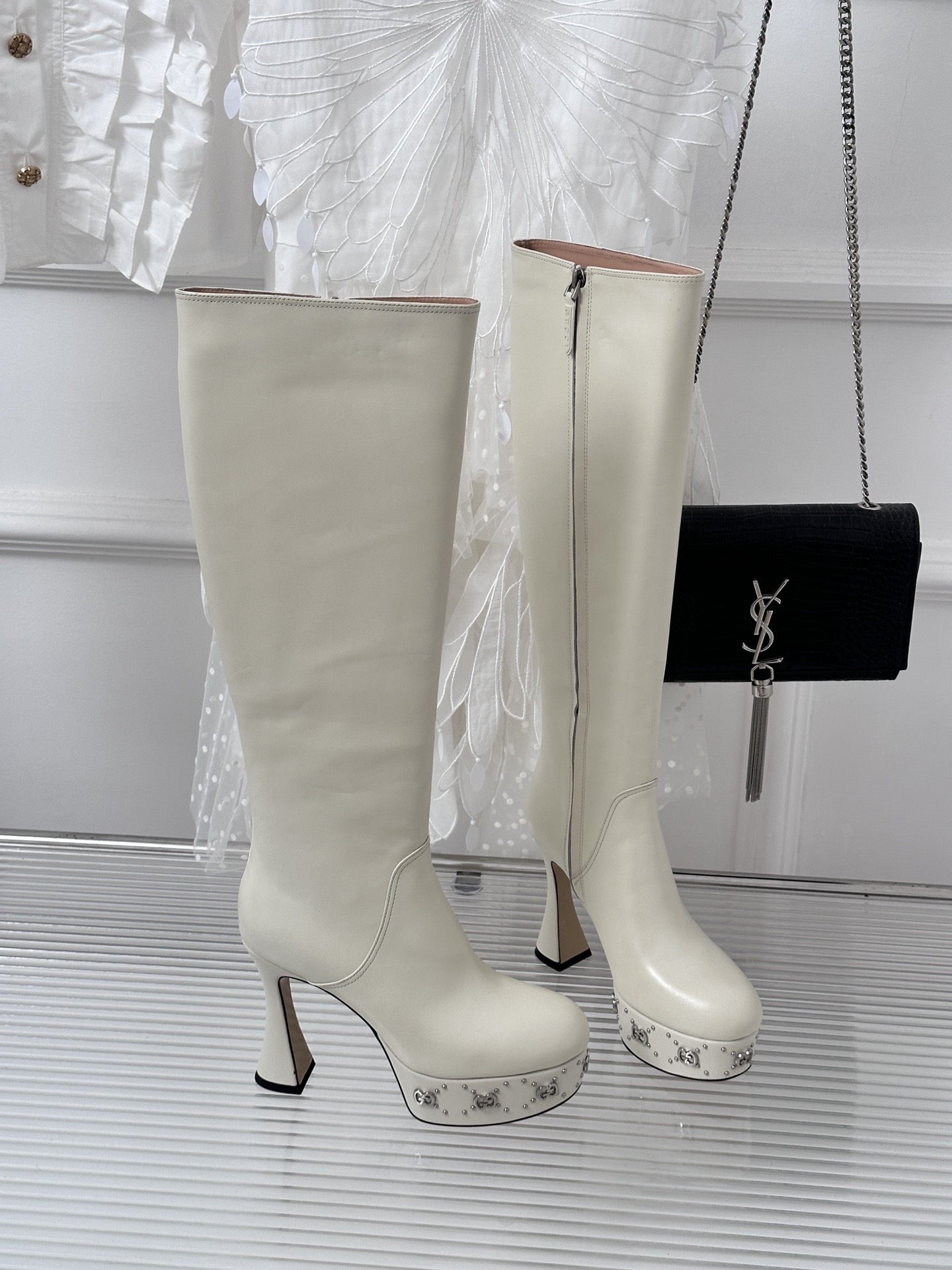 Bagsaaa Gvc*1 GG studded leather ankle long boots white