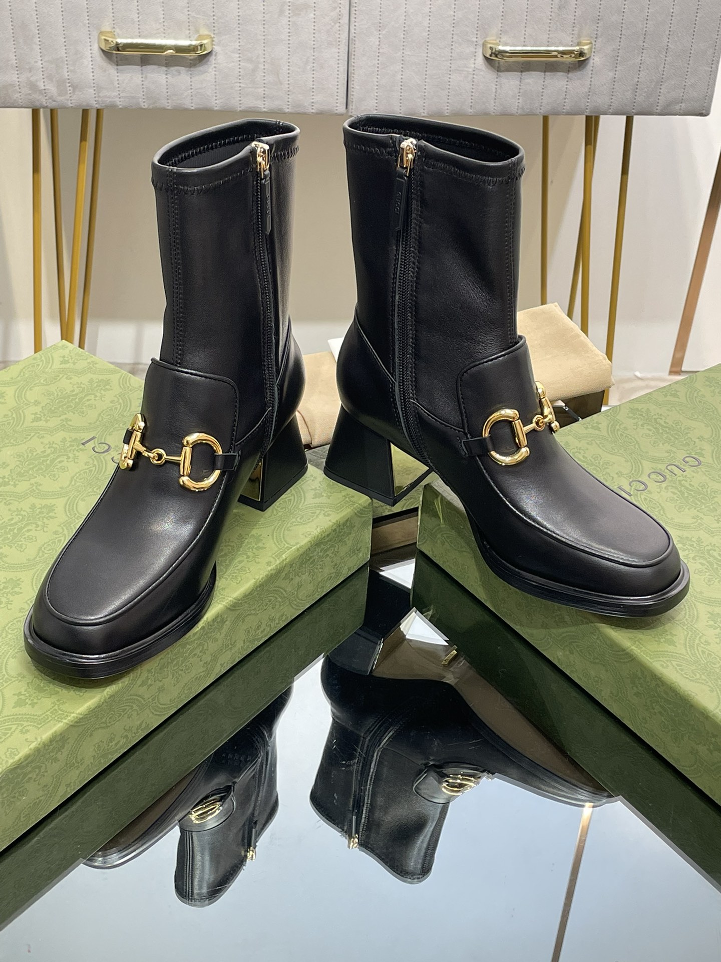 Bagsaaa Gvc*1 Horsebit Ankle Boots Black