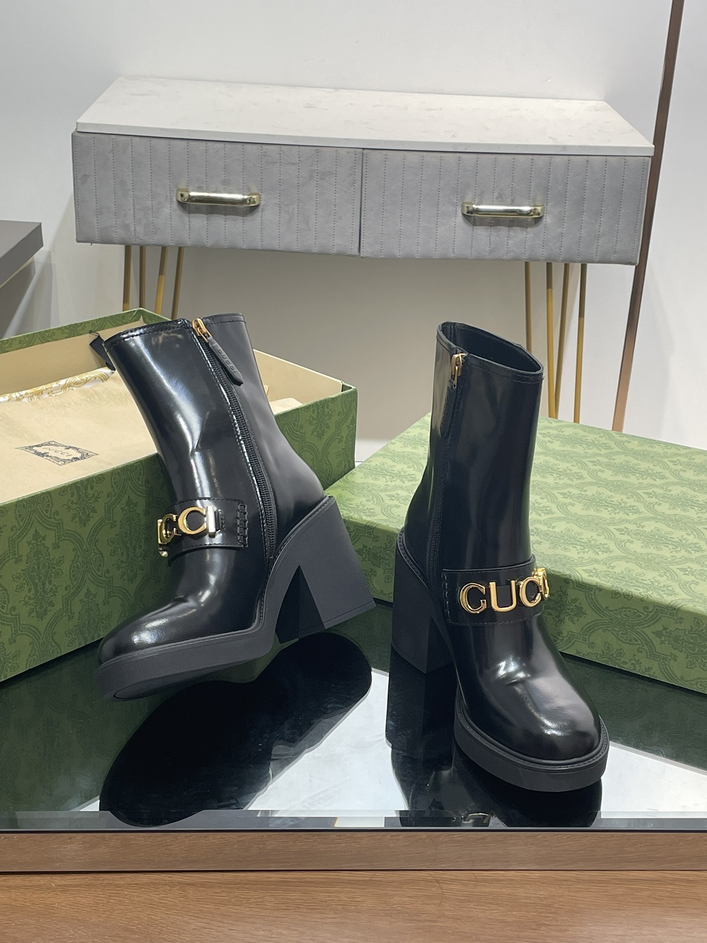 Bagsaaa Gvc*1 Ankle Boots