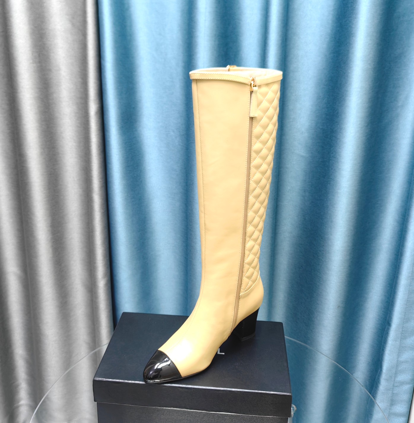 Bagsaaa Ch**el Ankle Long White Beige