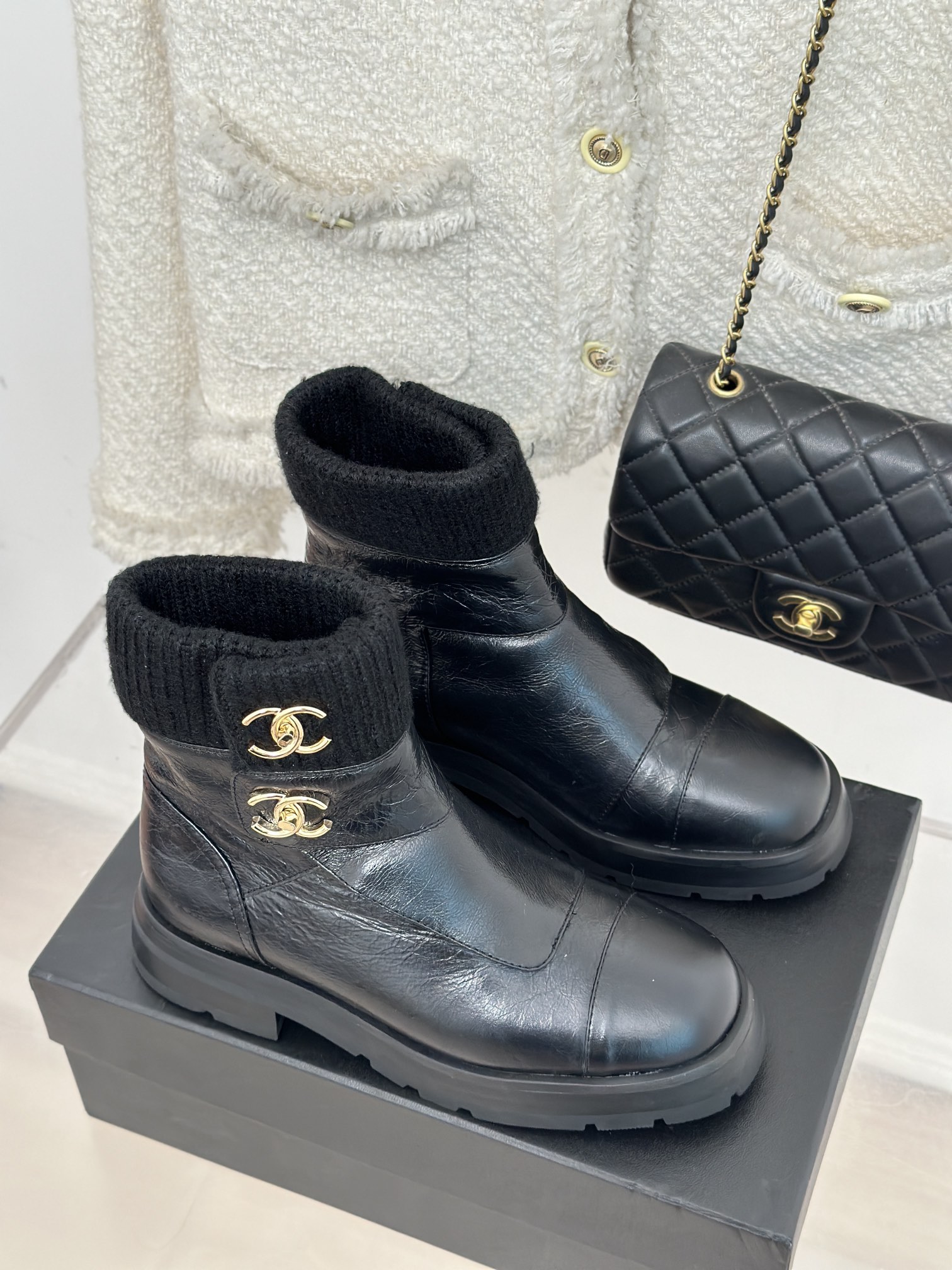 Bagsaaa Ch**el Ankle & Booties Black Leather