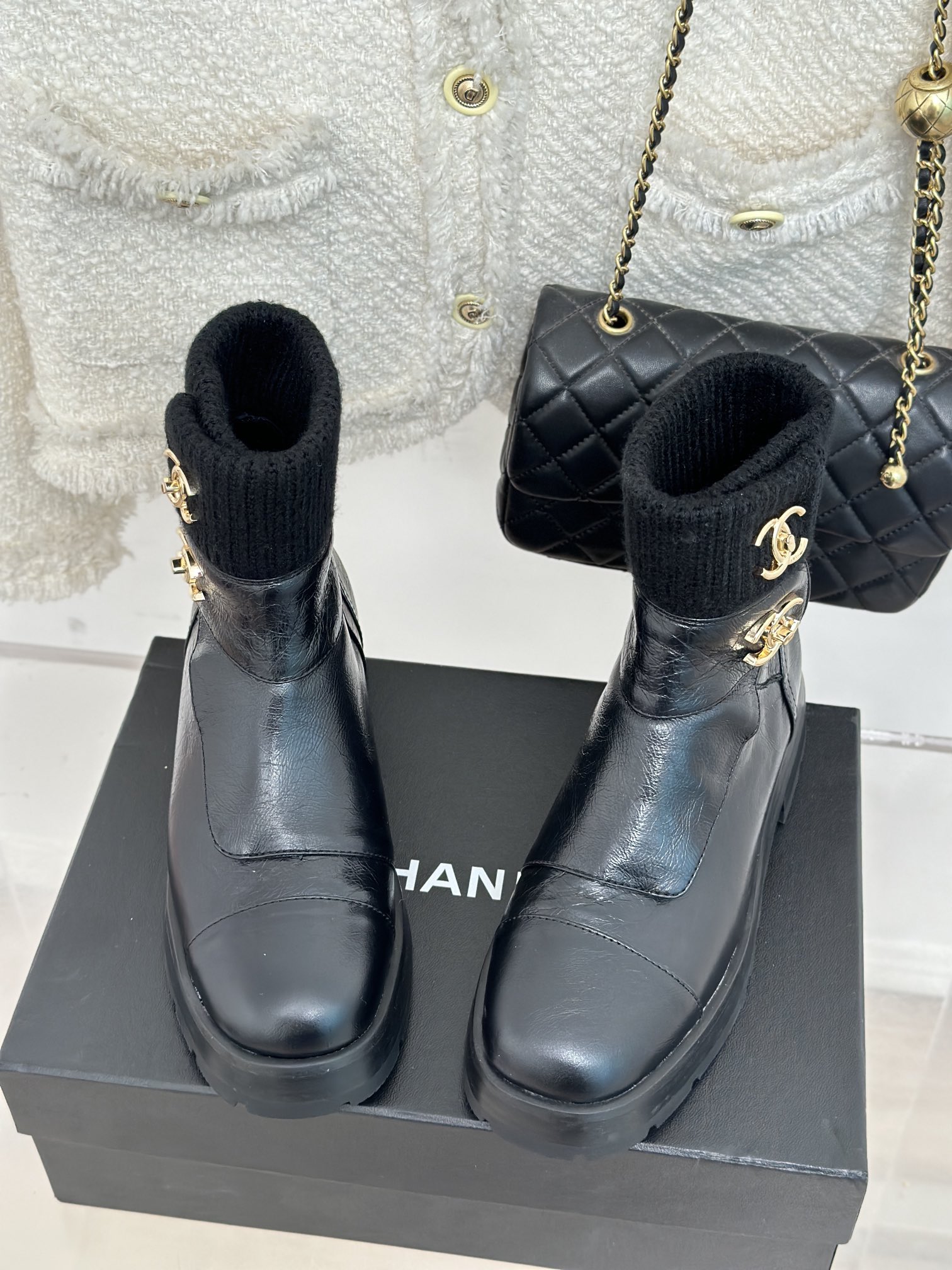Bagsaaa Ch**el Ankle & Booties Black Leather