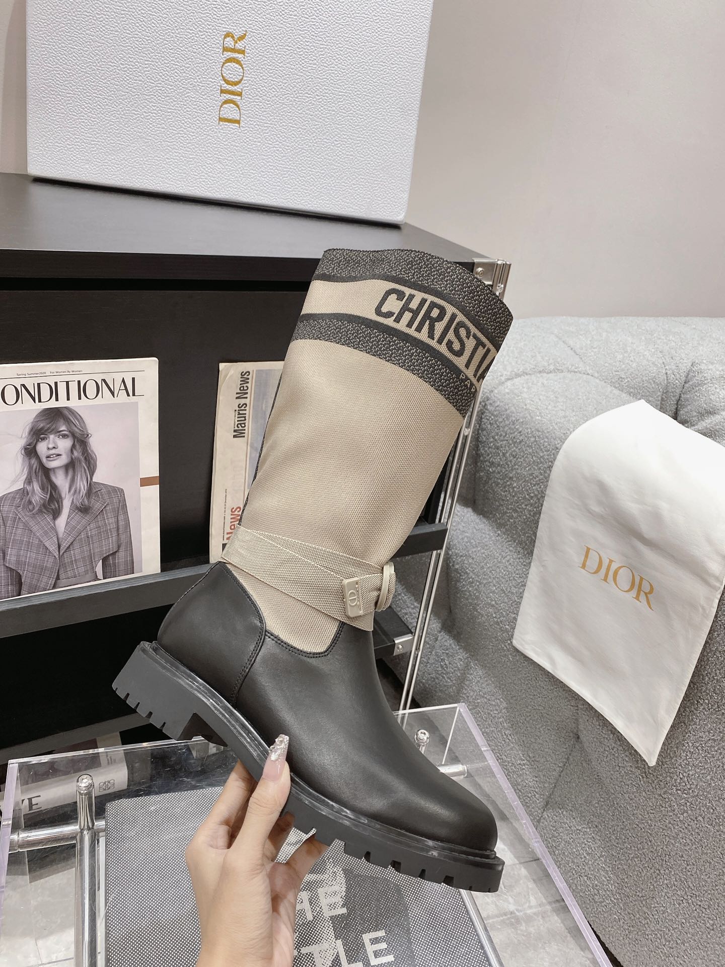 BAGSAAA D-MAJOR BOOT TAUPE TECHNICAL FABRIC AND BLACK CALFSKIN