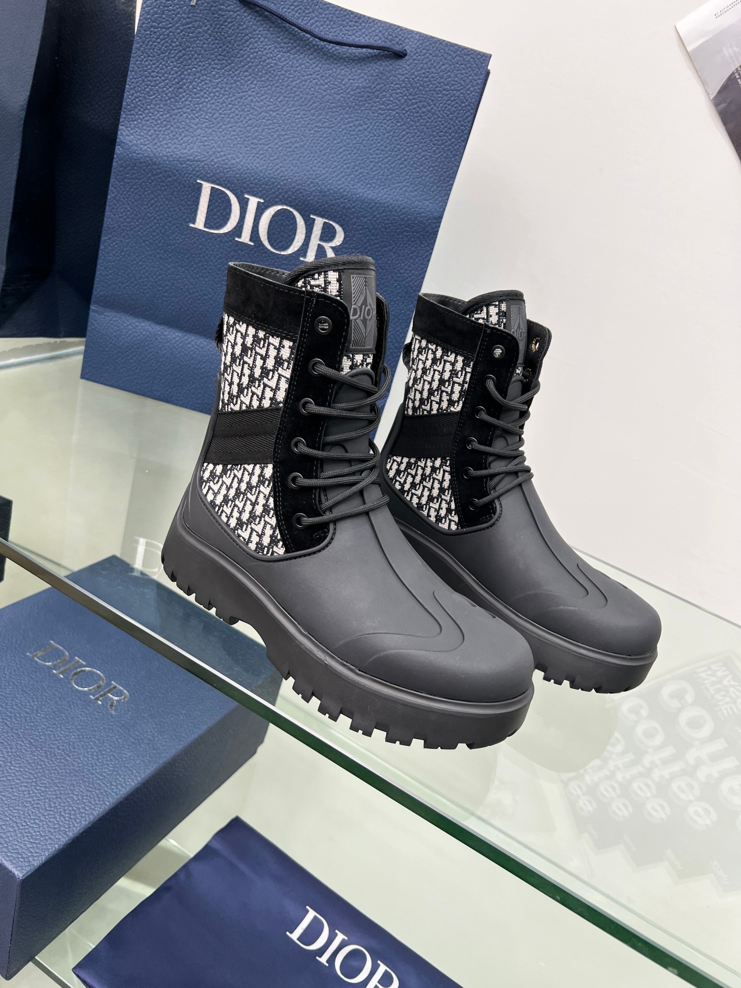Bagsaaa D10r Garden Lace-Up Boot Blue