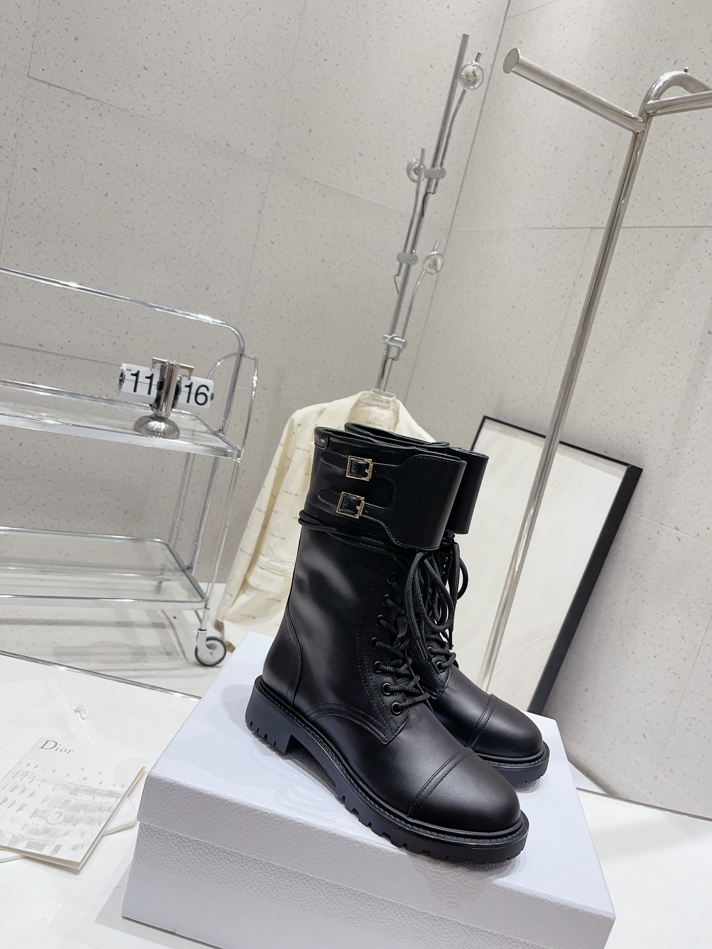 Bagsaaa D10r D-Trap Ankle Boot Black Calfskin and Shearling
