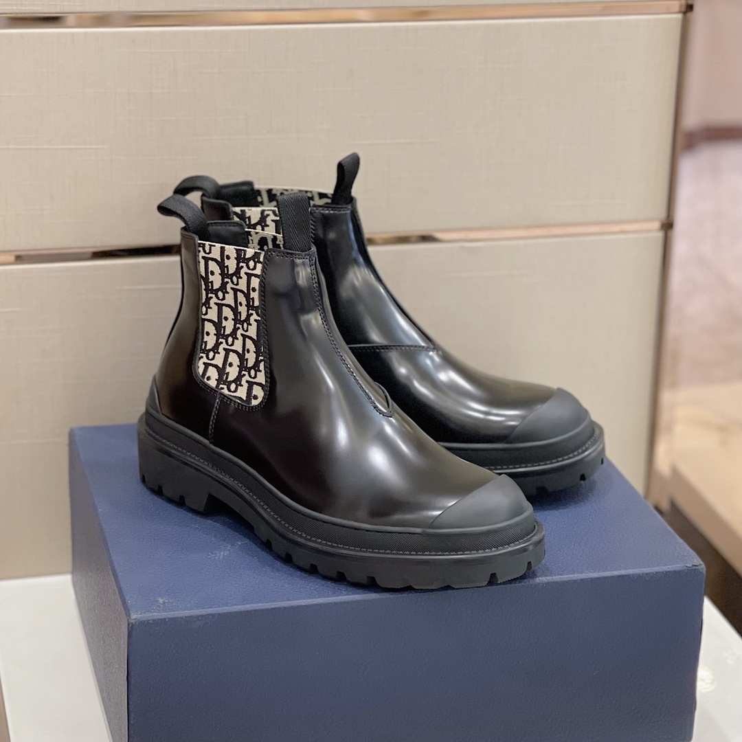 Bagsaaa D10r Chelsea Leather Boots