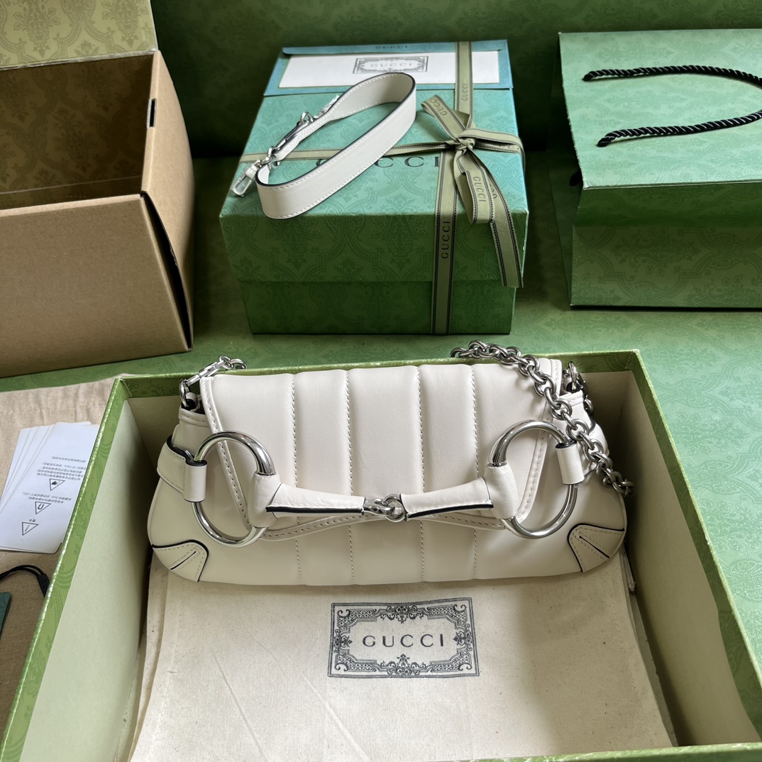 Bagsaaa Gvc*1 Horsebit Chain Small Shoulder Bag White Leather