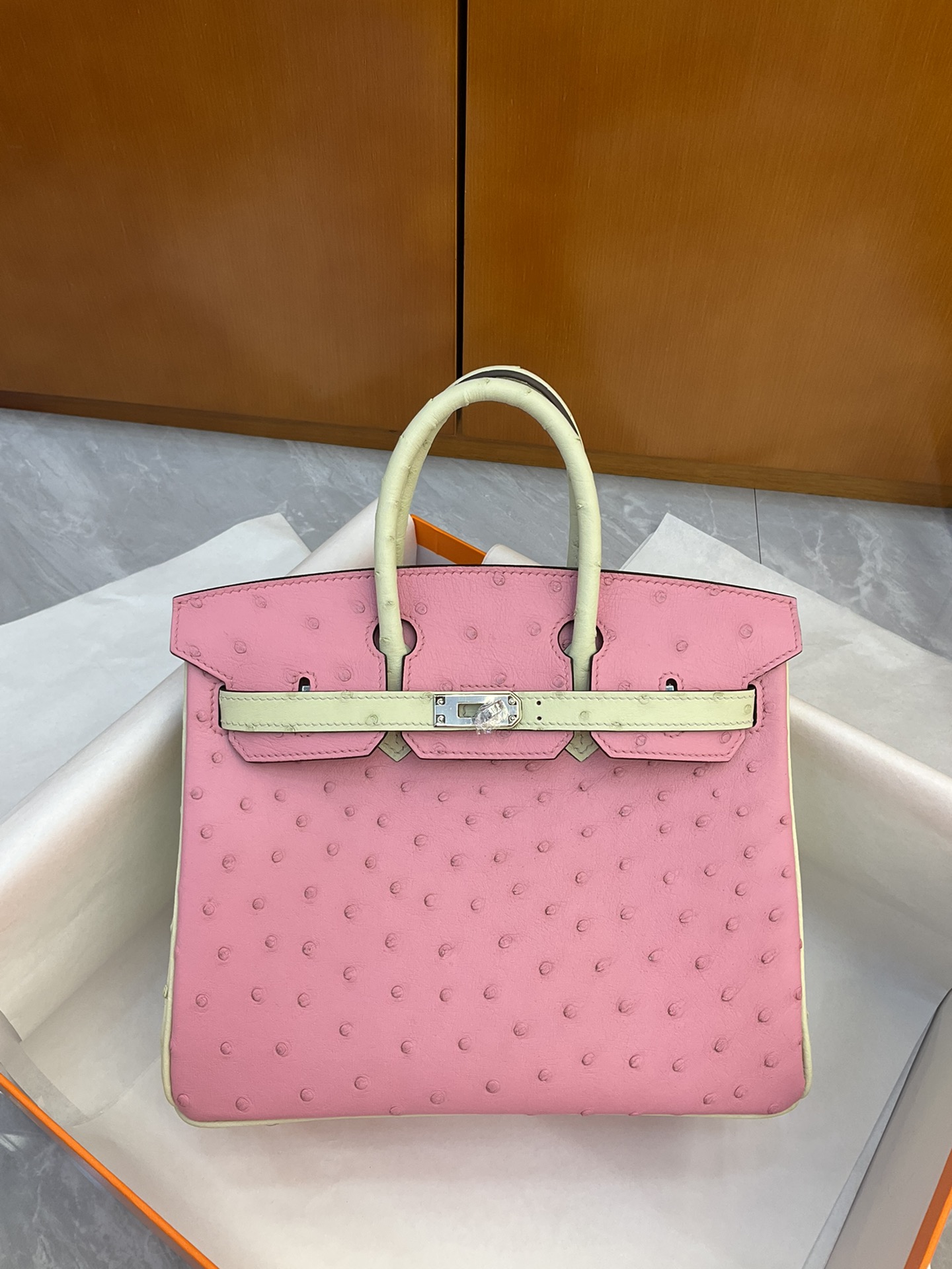 Bagsaaa H**me5 Birkin 25 Ostrich Leather Pink and White