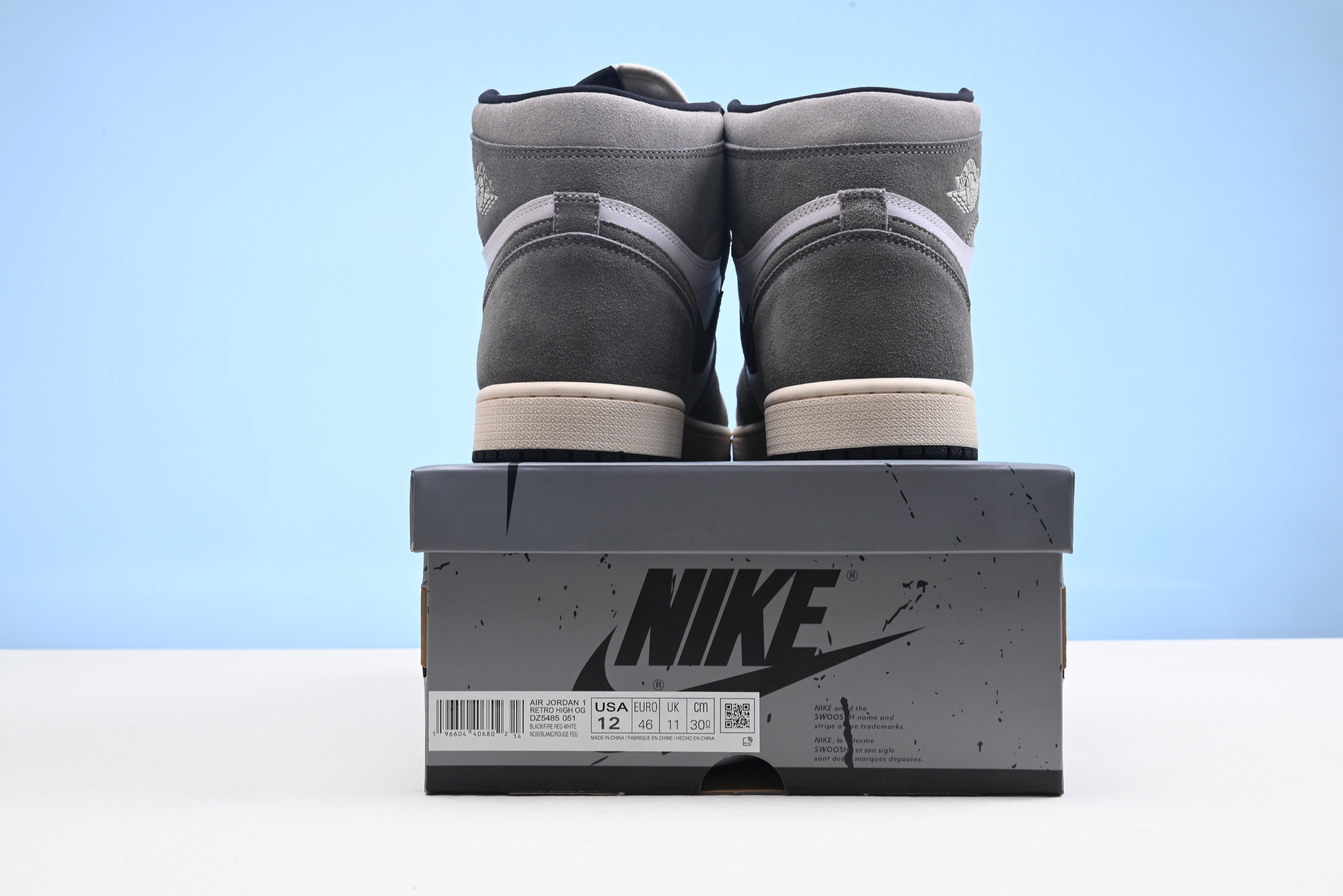 Air Jordan 1 Retro High OG Washed Black Fire Red Light Smoke Grey Sail