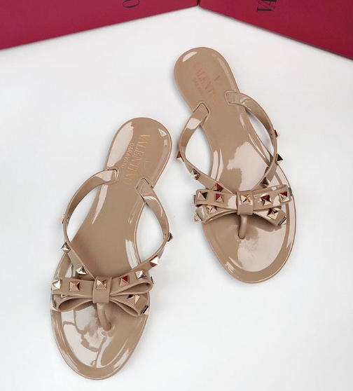 Bagsaaa Va1e*ntin0 Beige Bow Rockstud Thong Sandals 