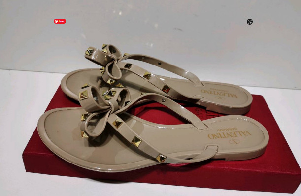 Bagsaaa Va1e*ntin0 Beige Bow Rockstud Thong Sandals