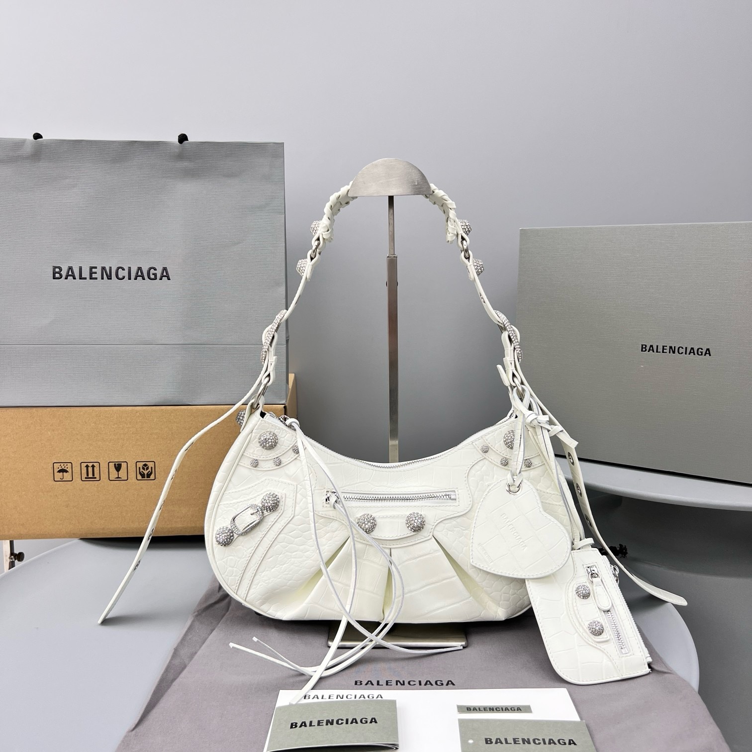 Bagsaaa Ba1en*iaga Le Cagole large bag white - 33x16x8cm