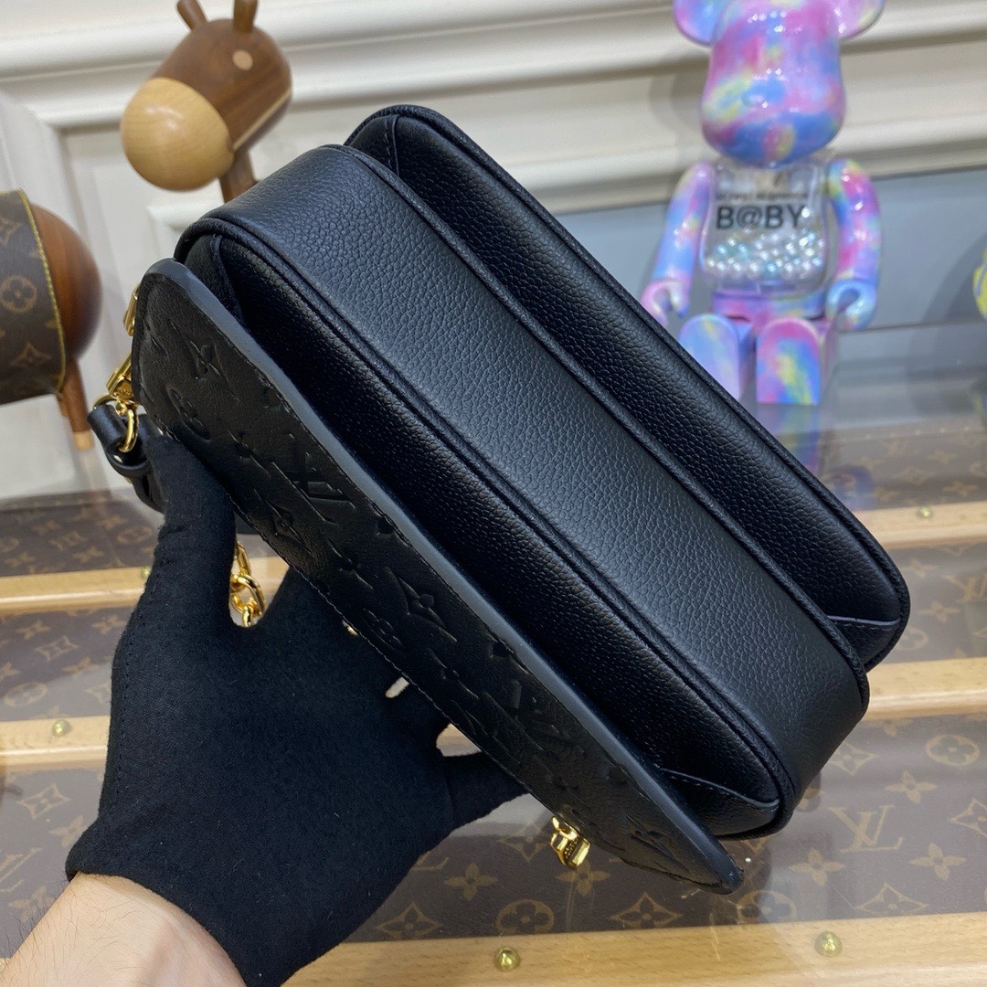 Bagsaaa L0vis Vvtt0n Pochette Métis East West All Black M46595 - 21.5 x 13.5 x 6 cm