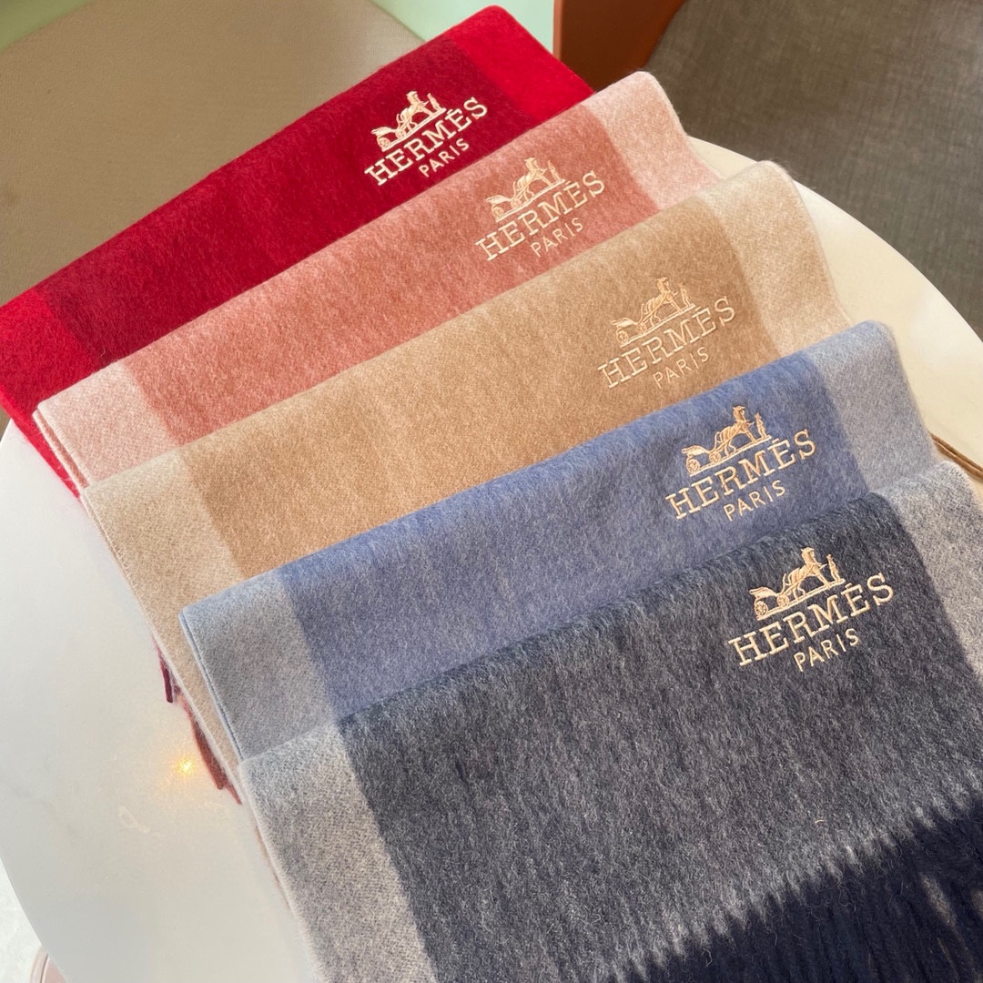 Bagsaaa H**me5 Scarf 5 colors 