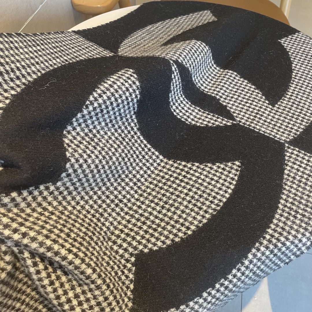 Bagsaaa Ch**el Black Scarf 45*185cm