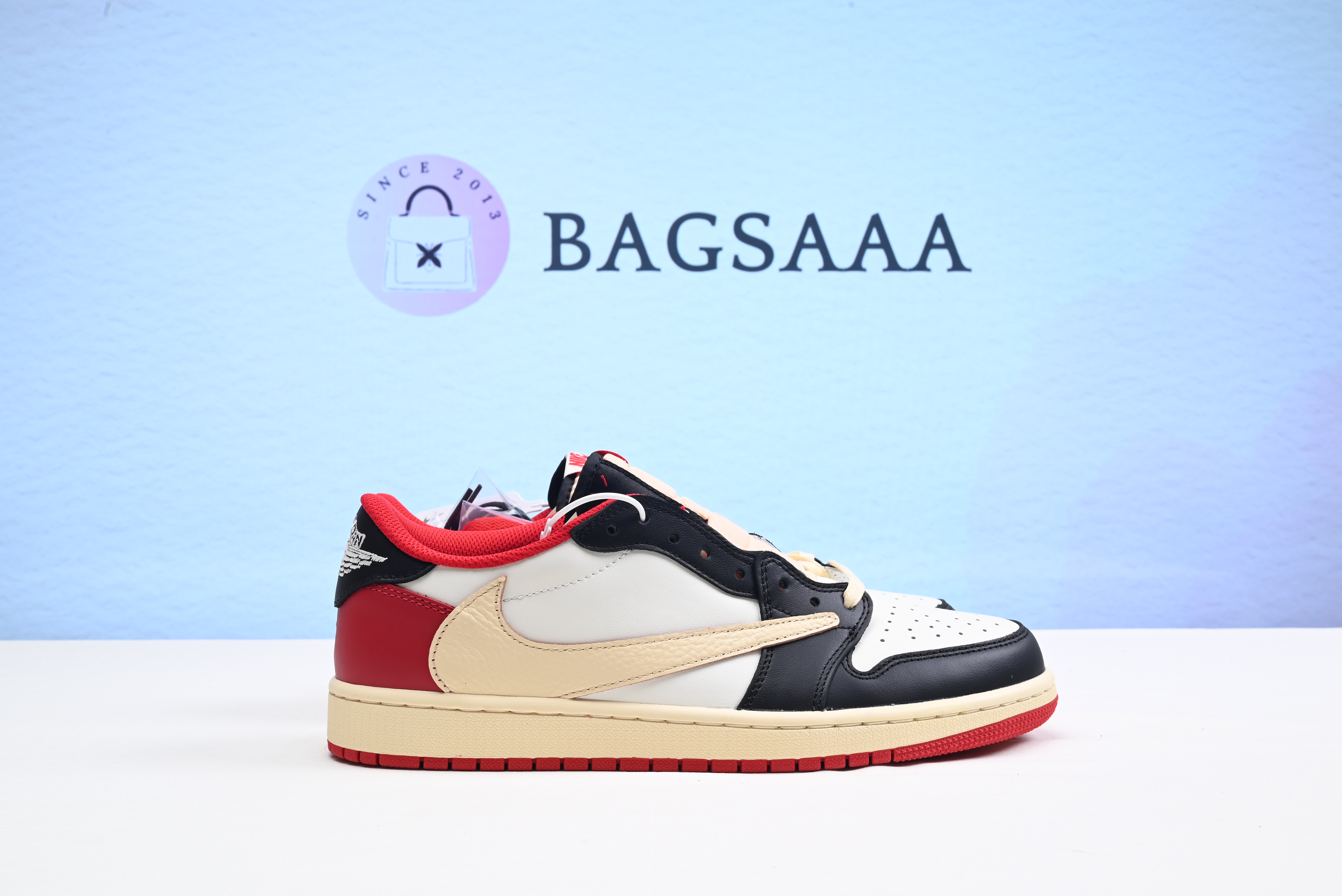 NIKE AIR JORDAN 1 LOW FRAGMENT RED