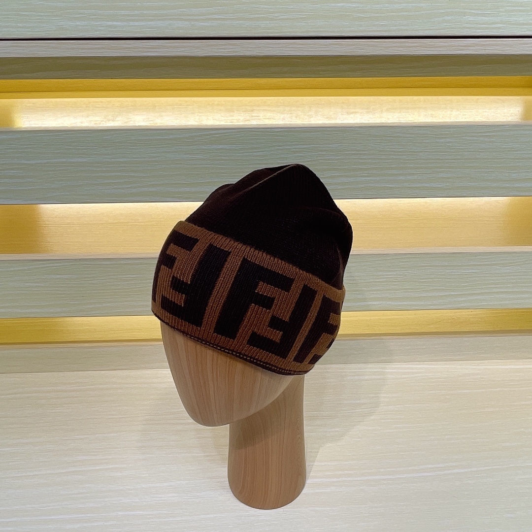 Bagsaaa F**di Beanie Black wool hat