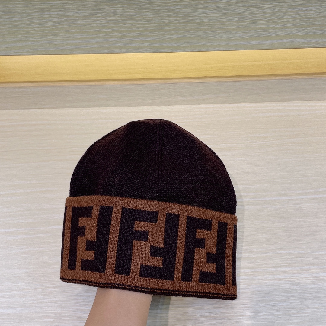 Bagsaaa F**di Beanie Black wool hat