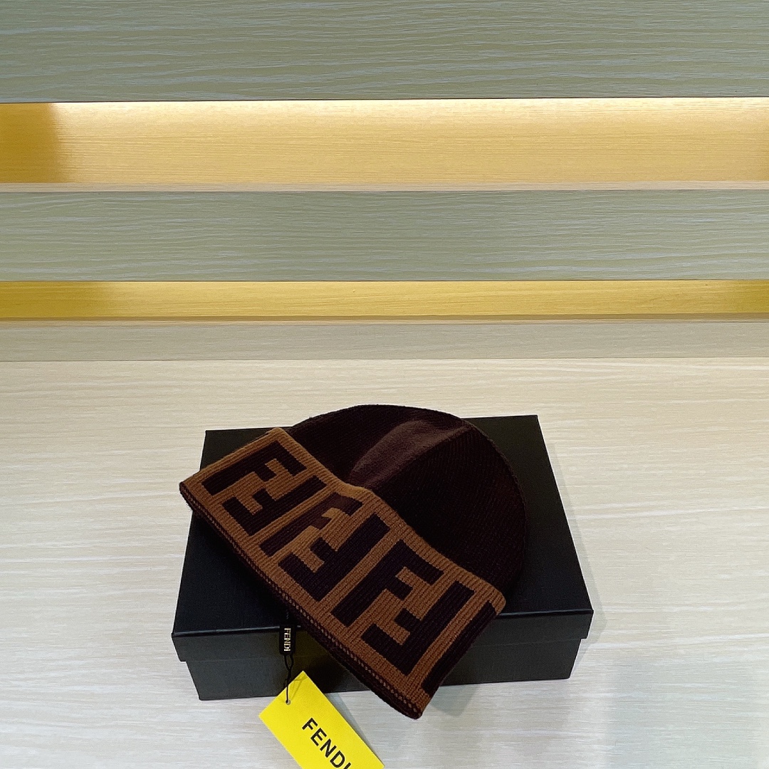 Bagsaaa F**di Beanie Black wool hat