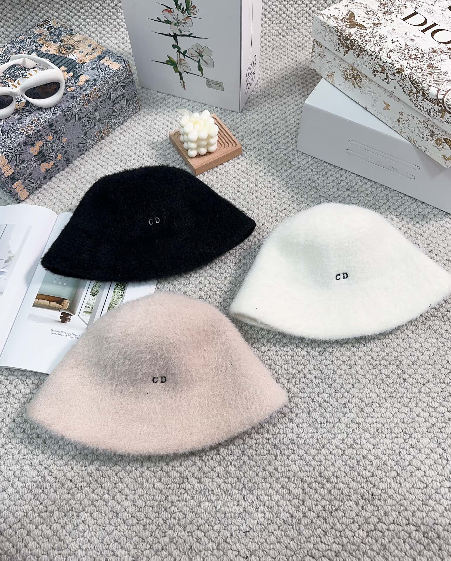 Bagsaaa D10r D-Tulipe Cloche Hat