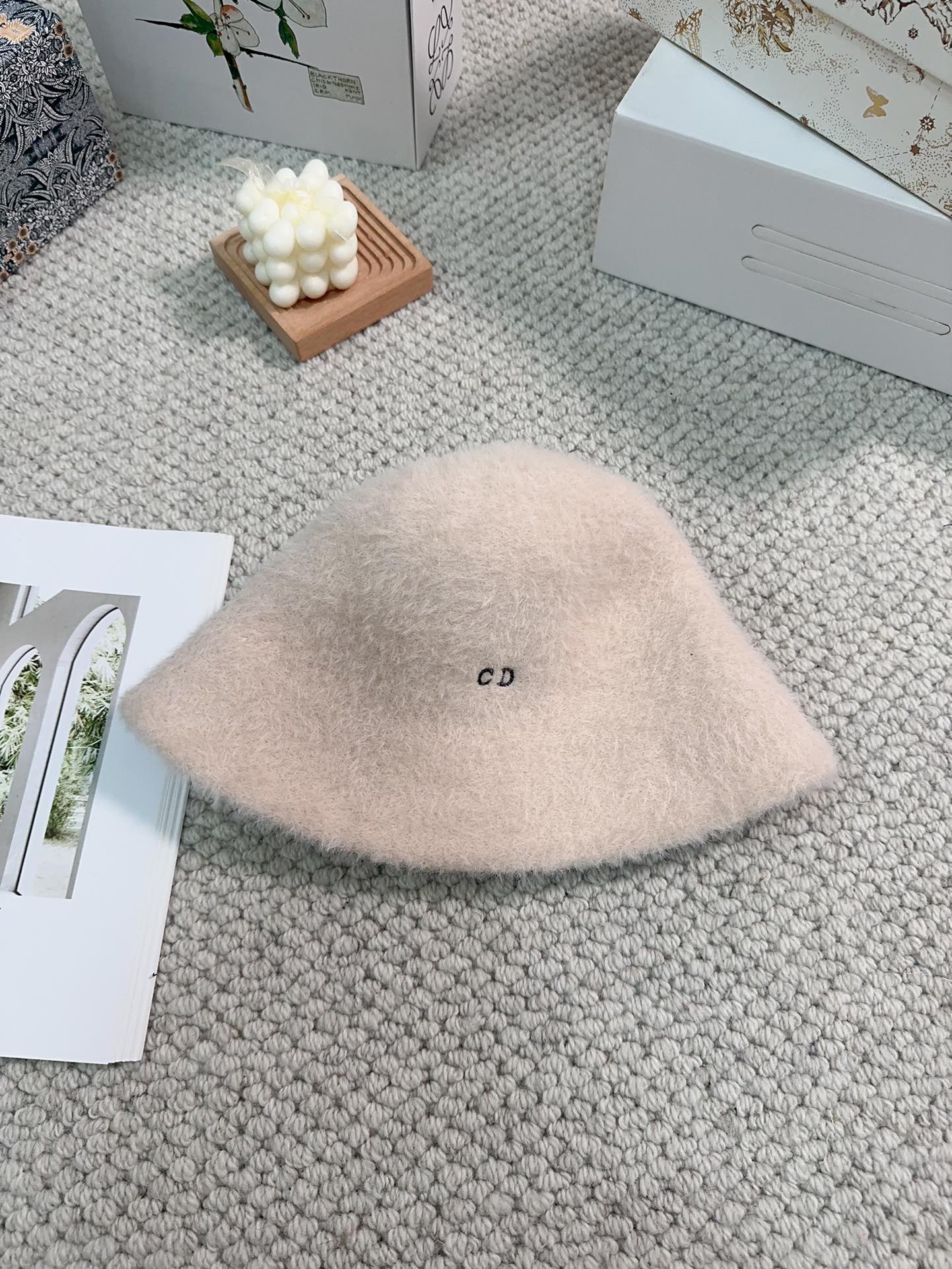 Bagsaaa D10r D-Tulipe Cloche Hat