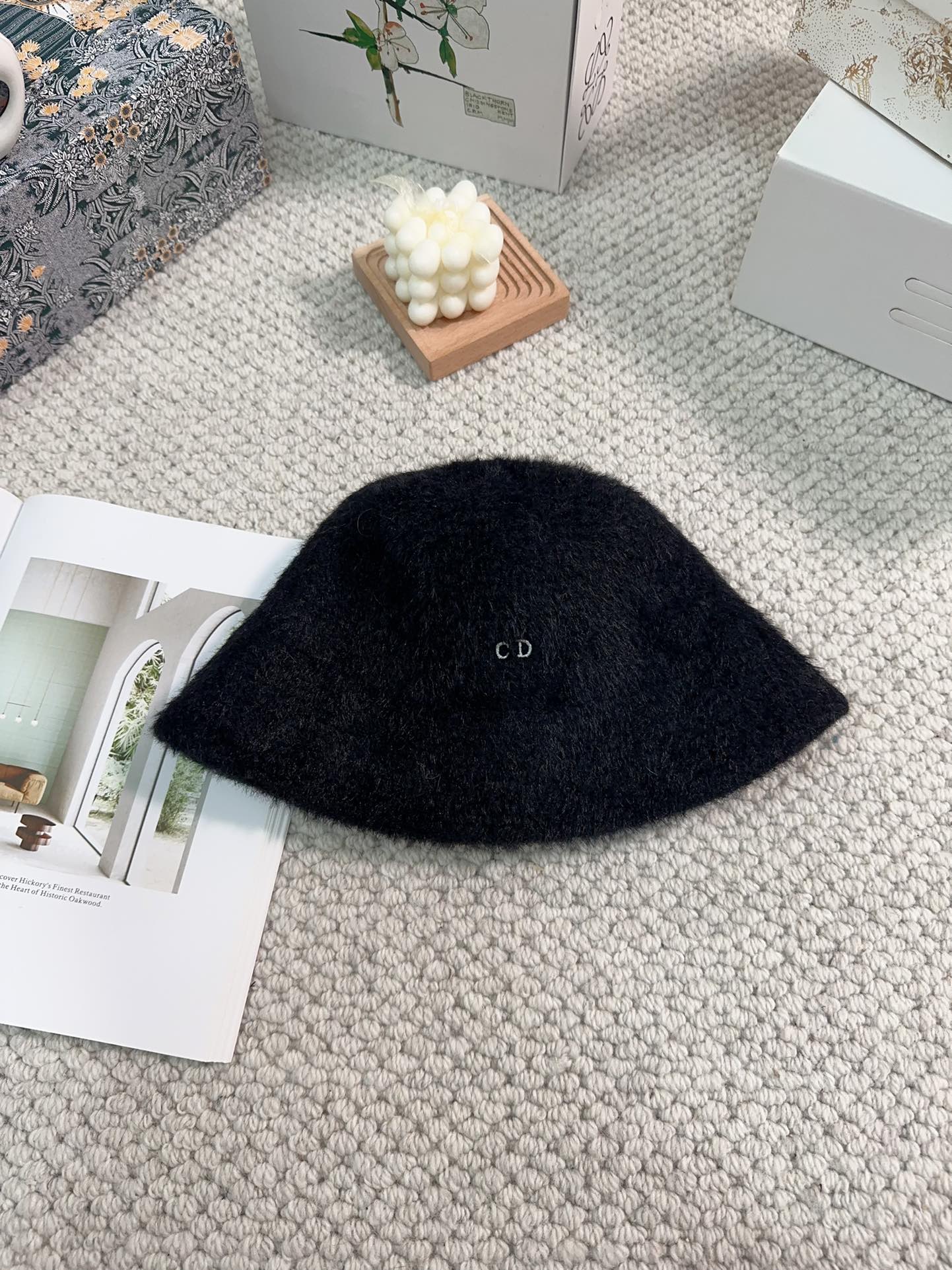 Bagsaaa D10r D-Tulipe Cloche Hat