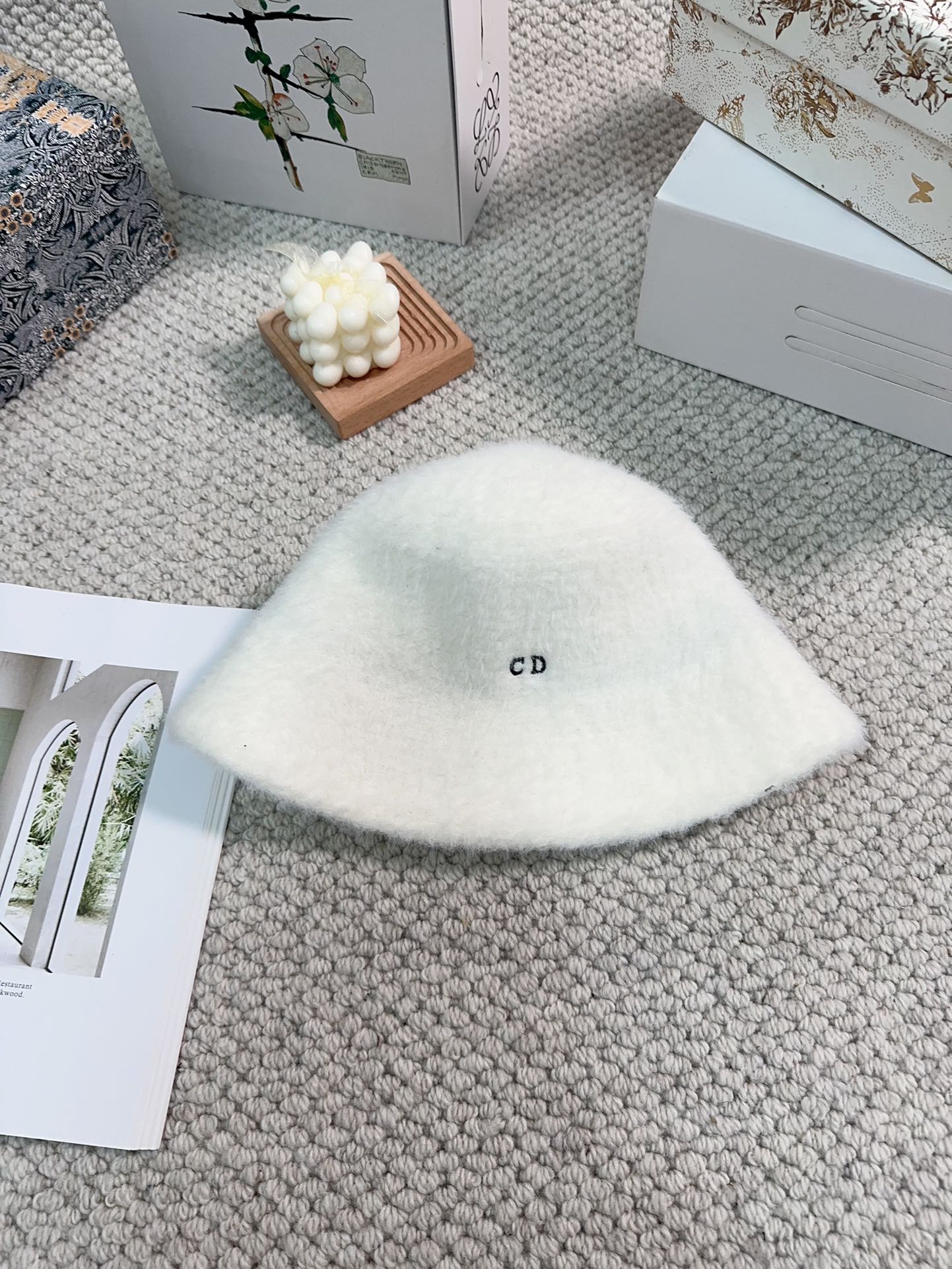 Bagsaaa D10r D-Tulipe Cloche Hat