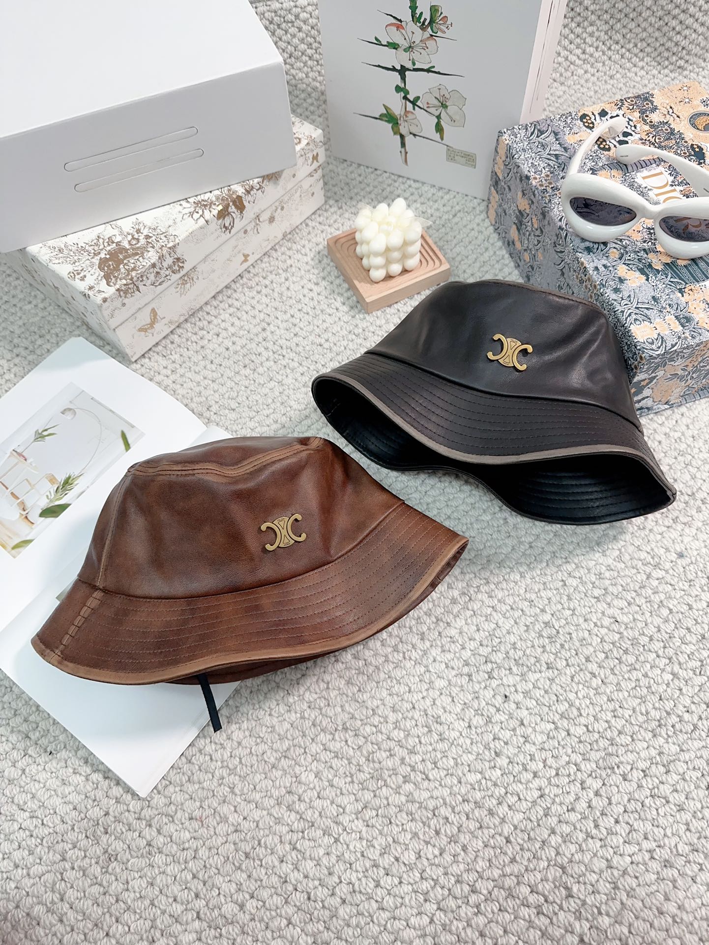 Bagsaaa Ce1i*e Leather Bucket Hat
