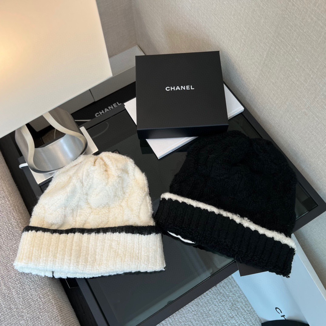 Bagsaaa Ch**el Beanie hat