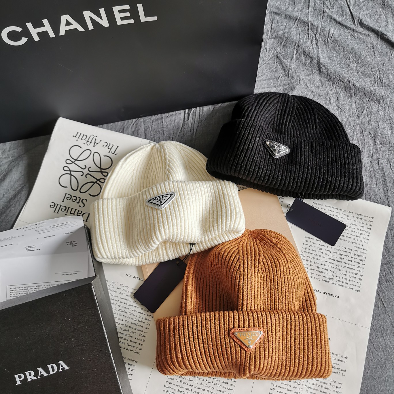 Bagsaaa Pra*a Beanie wool hat