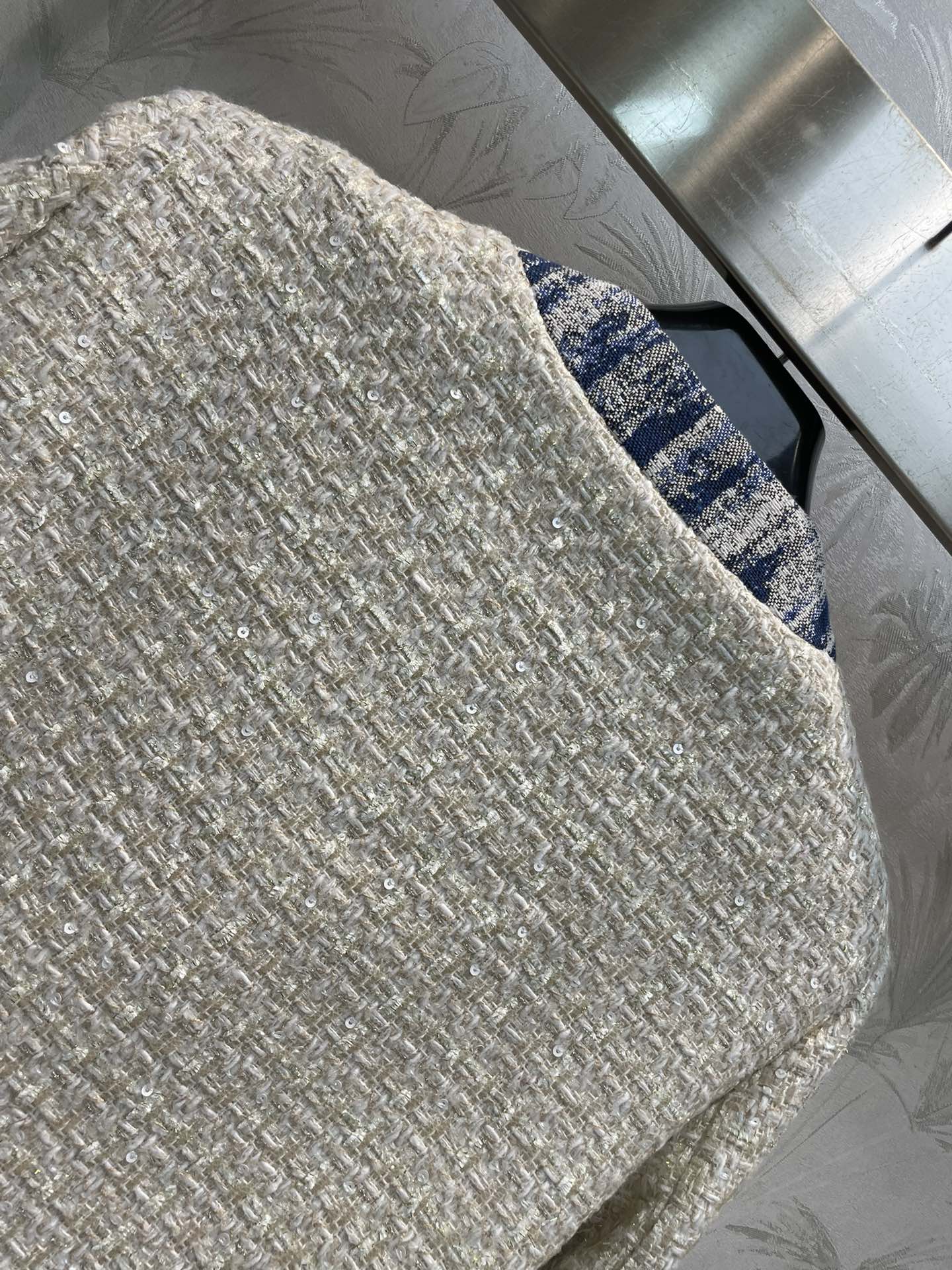 Bagsaaa Ch**el Tweed White Jacket