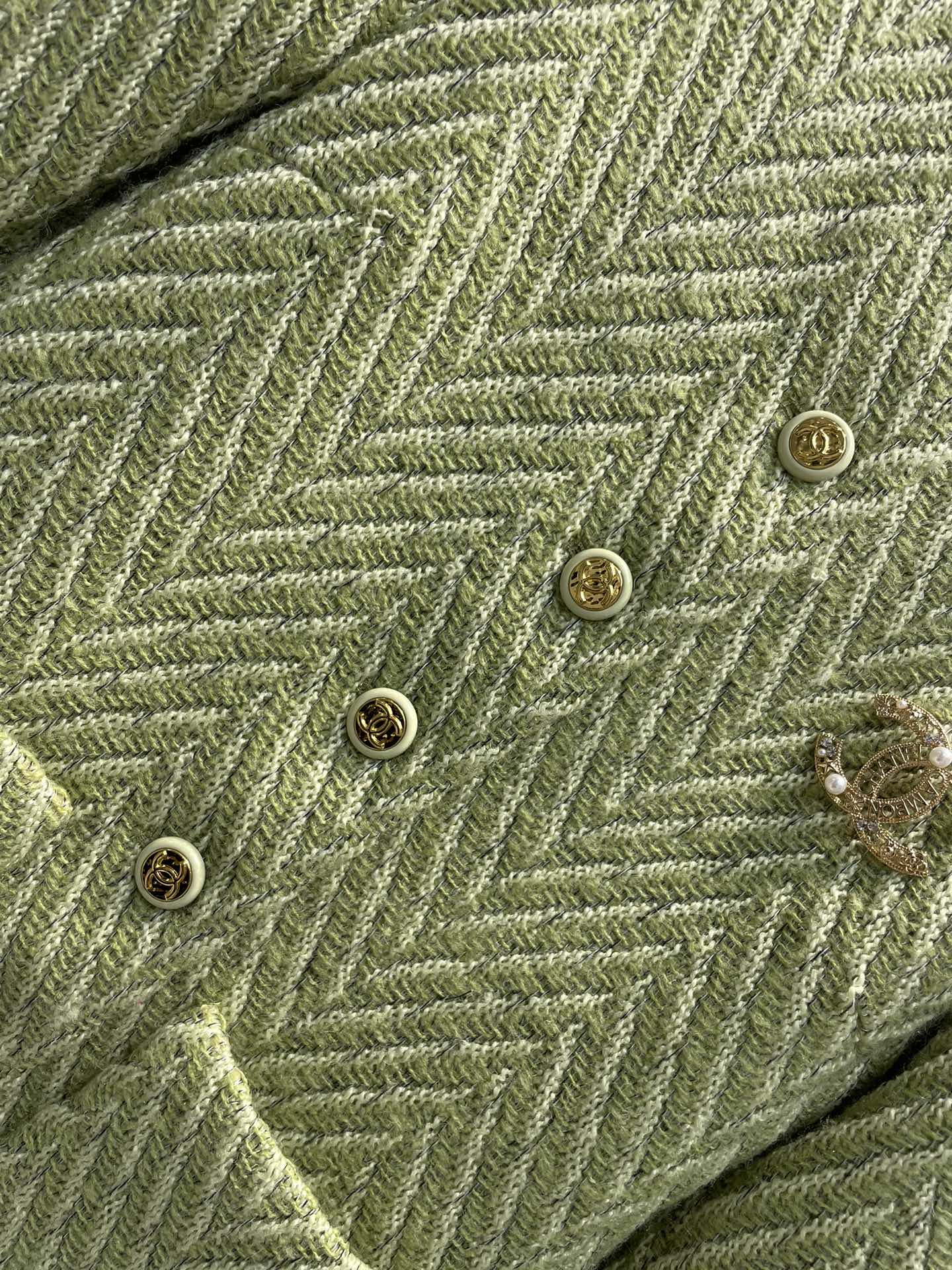 Bagsaaa Ch**el Tweed Green Jacket 2 pockets