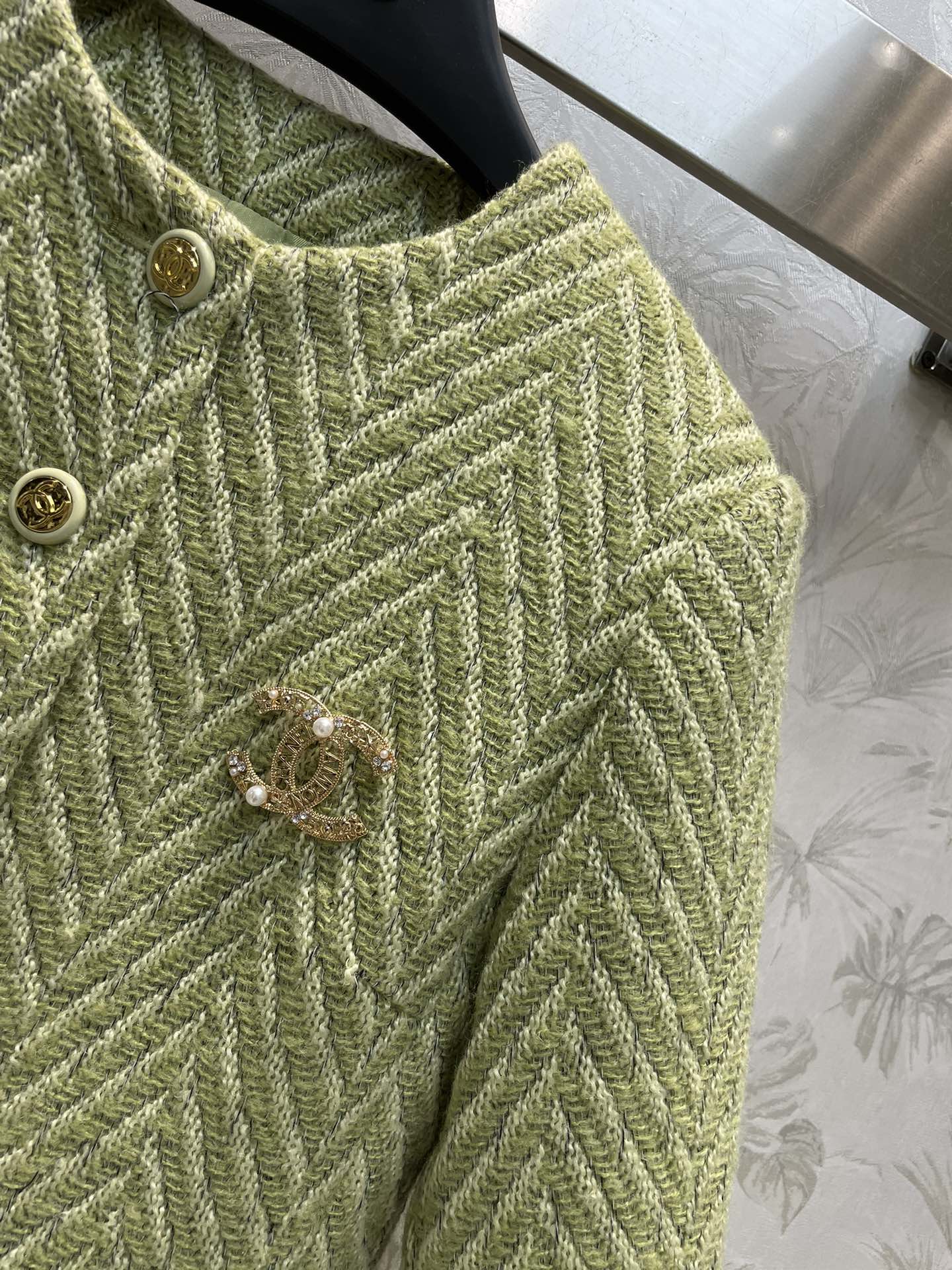 Bagsaaa Ch**el Tweed Green Jacket 2 pockets