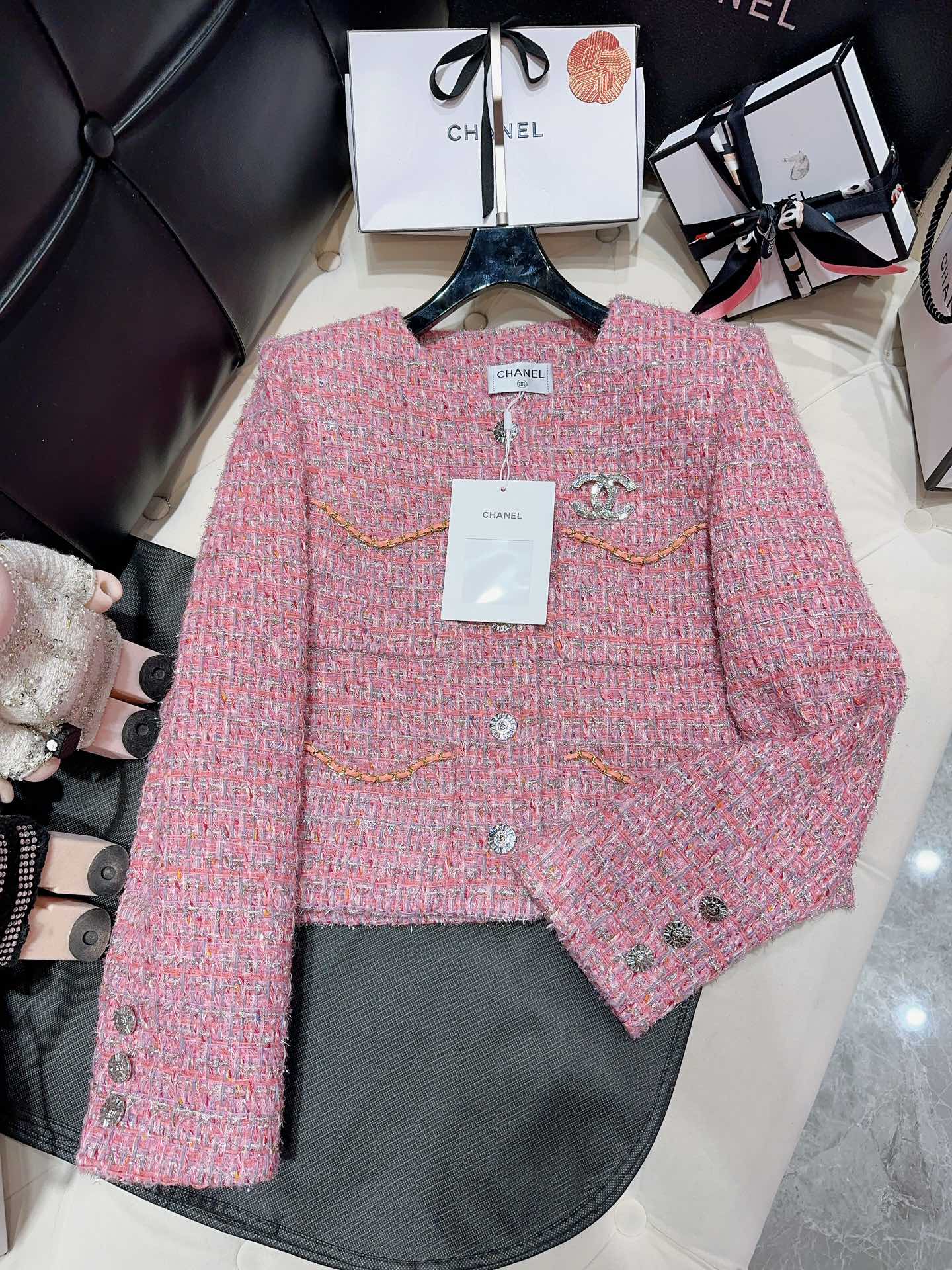 Bagsaaa Ch**el Tweed Pink Jacket CC Silver Logo Hardware
