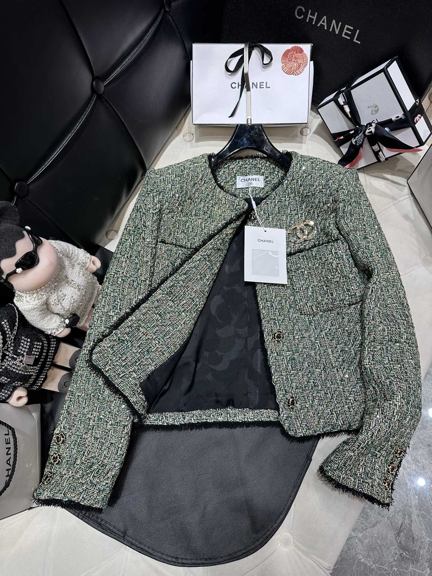 Bagsaaa Ch**el Tweed Jacket Black Line