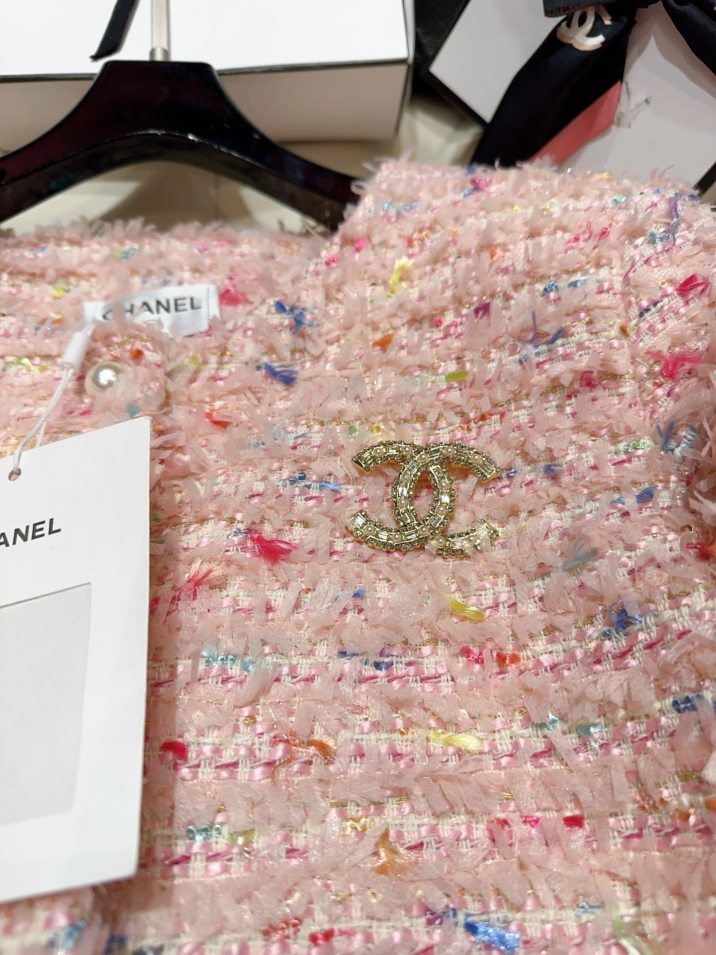 Bagsaaa Ch**el Tweed Pink Jacket CC Gold Logo Colorful