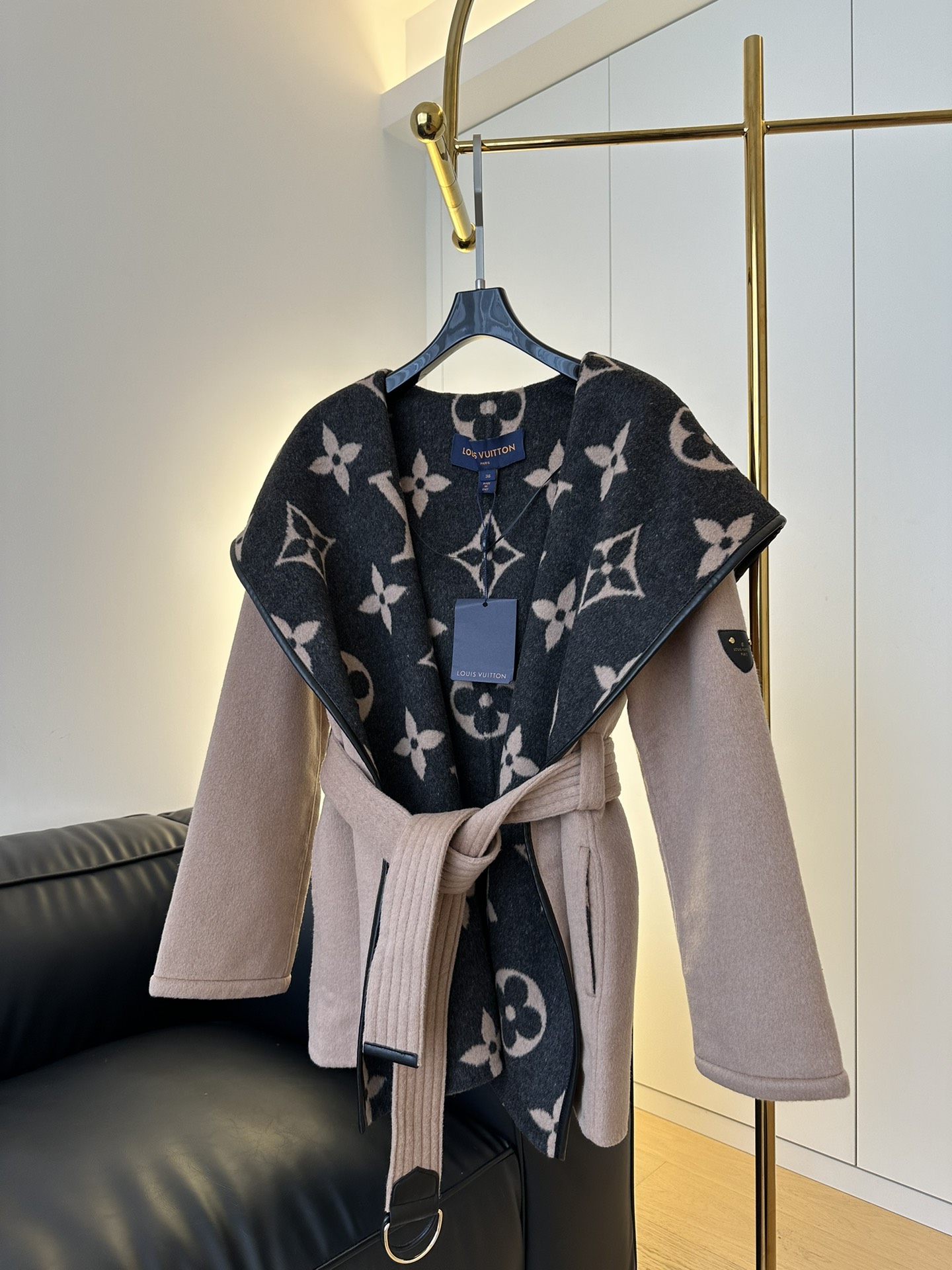 Bagsaaa L0vis Vvtt0n Belted Short Coat Big Monogram Inside