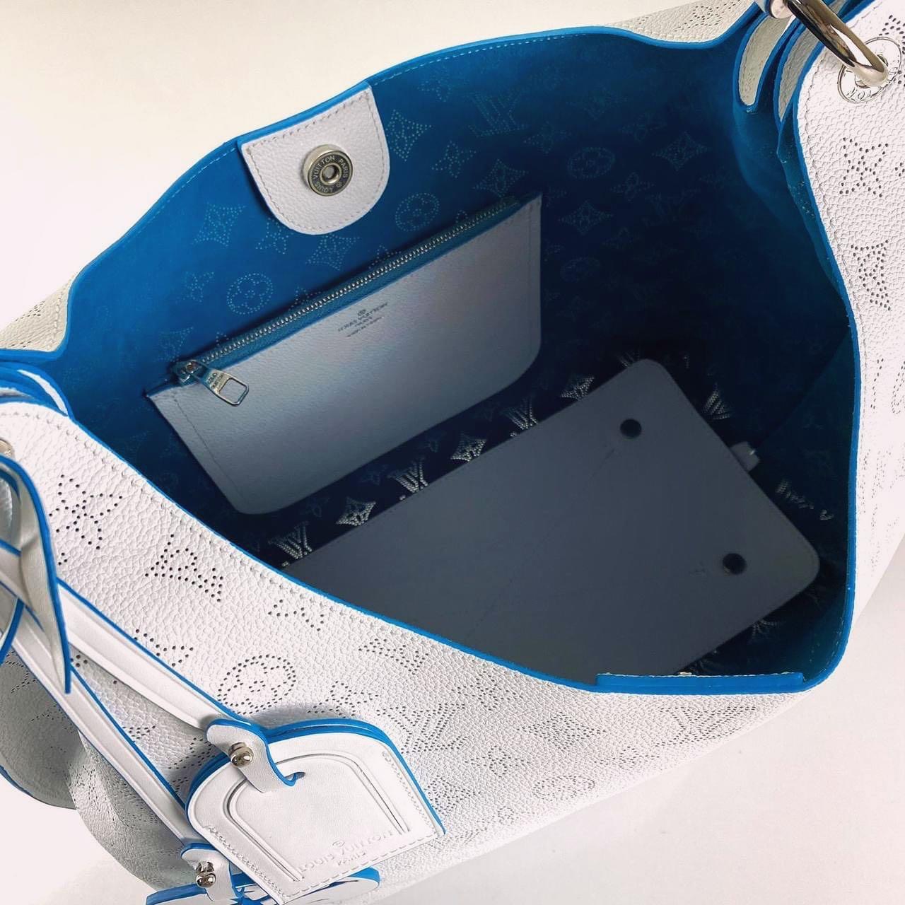 Bagsaaa L0vis Vvtt0n Carmel Mahina Blue 35 x 40 x 17 cm
