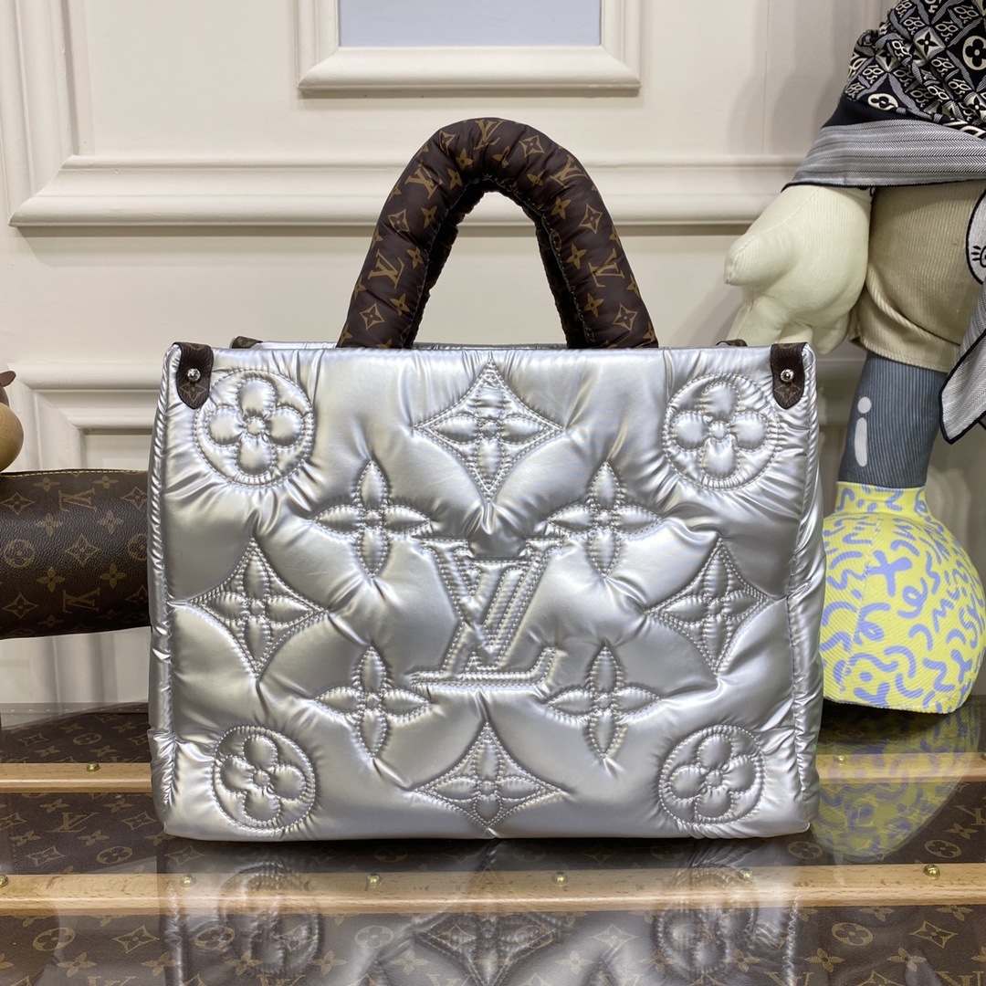 Bagsaaa L0vis Vvtt0n Pillow Onthego MM Silver metallic nylon